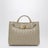 Kleine Andiamo Tasche in Ecru