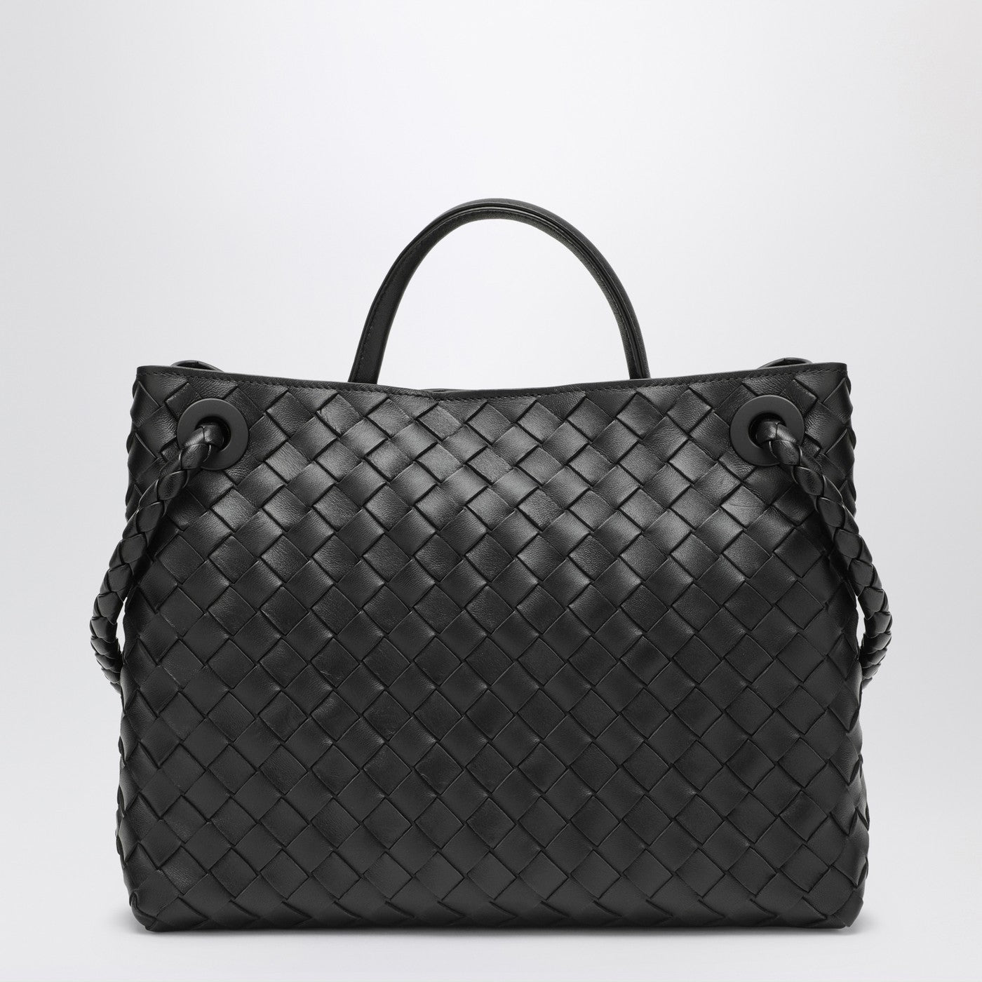 Medium Andiamo bag in black
