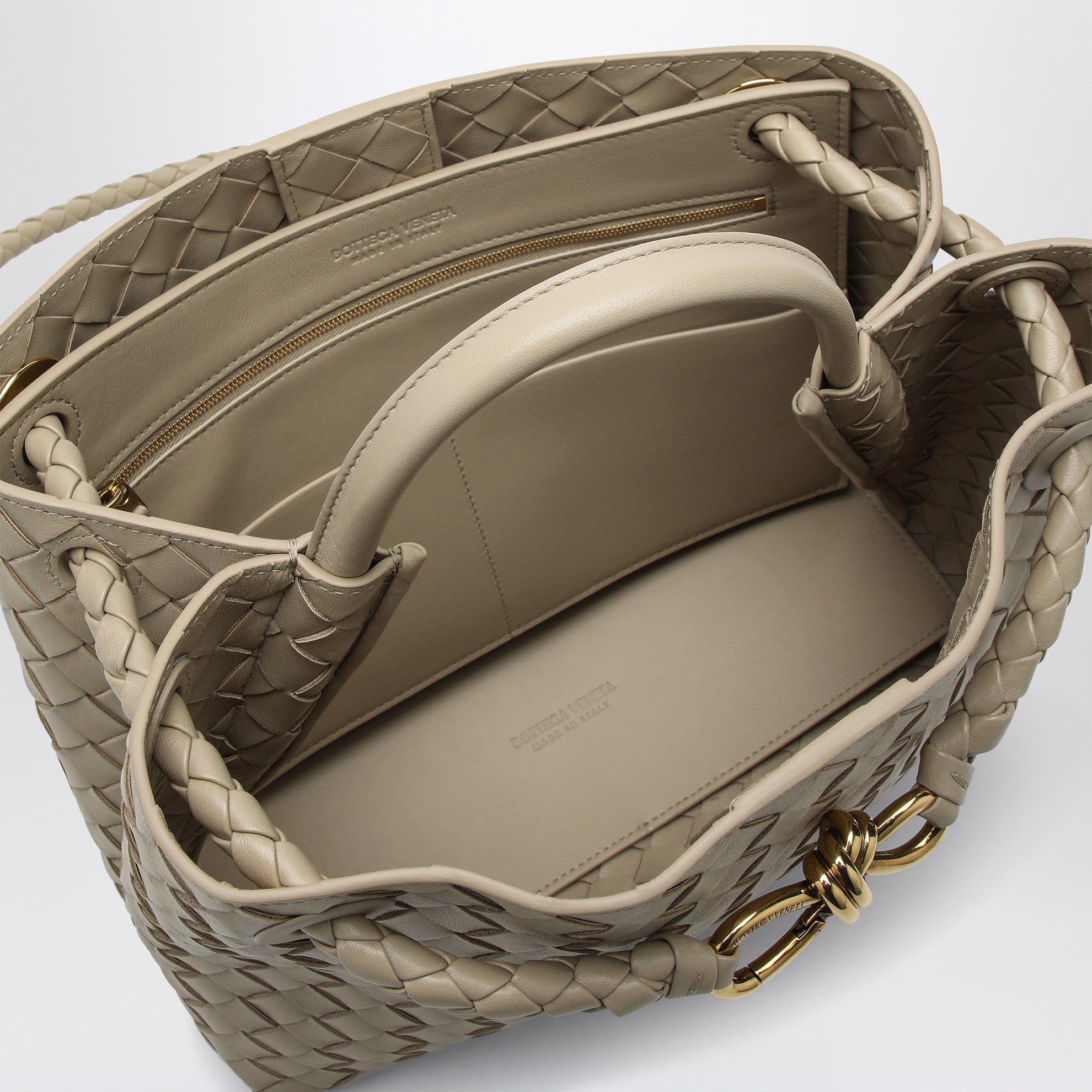 Medium Andiamo bag in écru