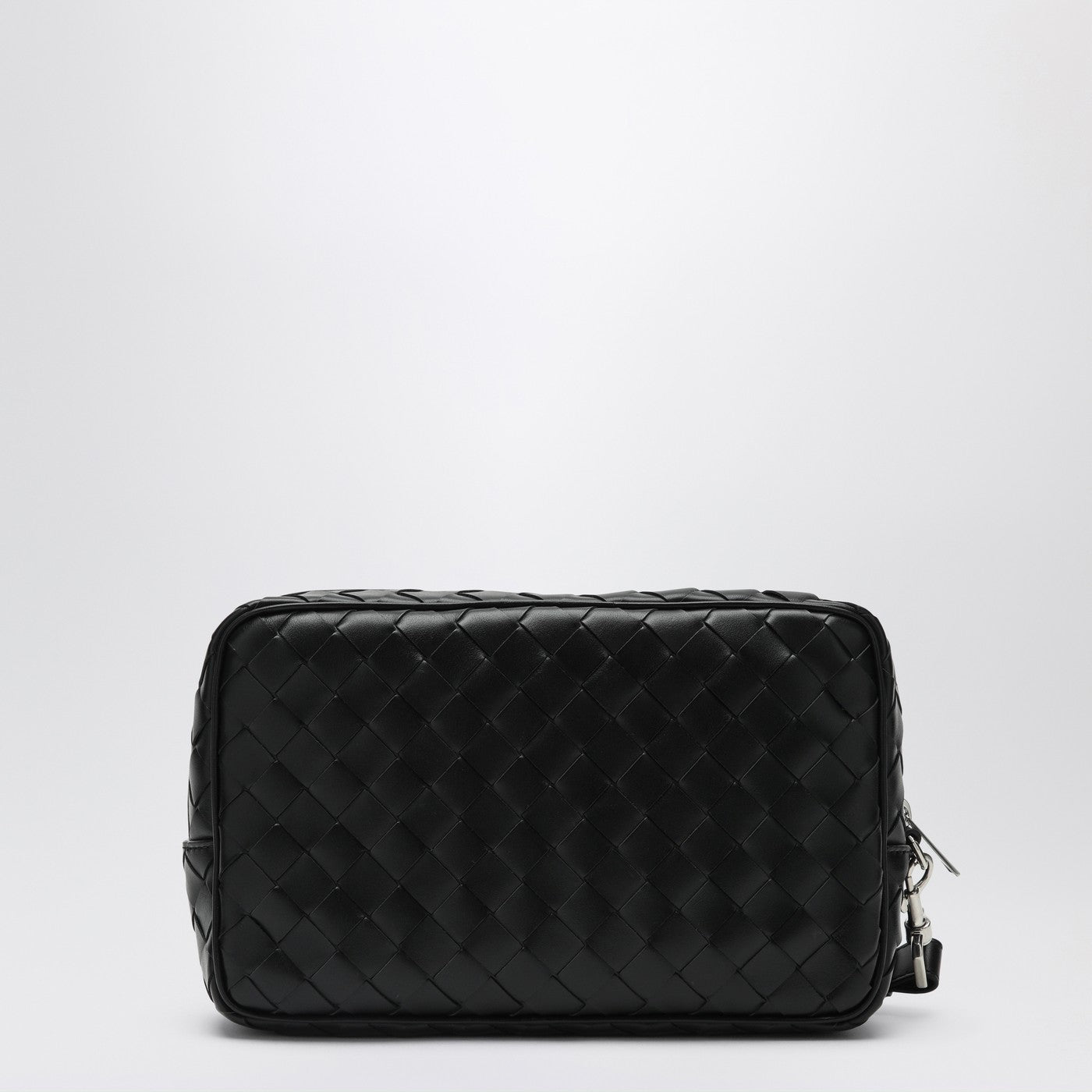 Pochette noire en Intrecciato avec Dragonne