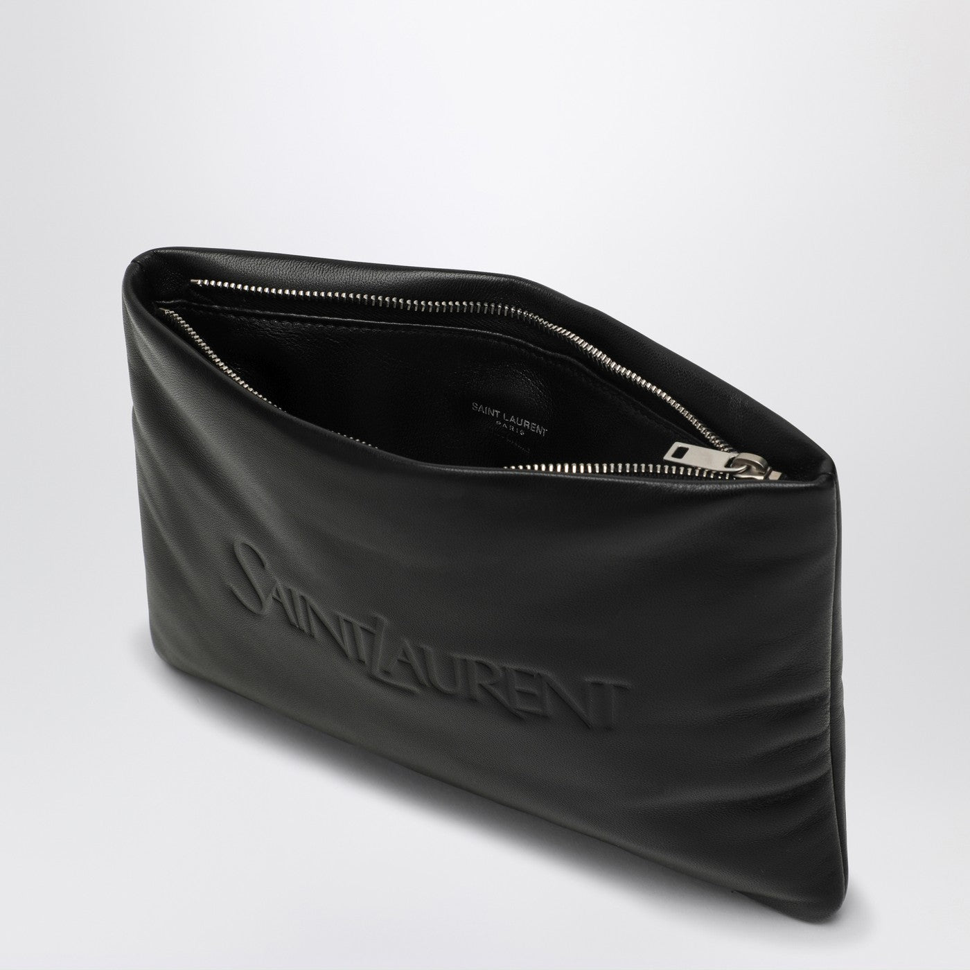 Pochette imbottita nera in pelle con logo