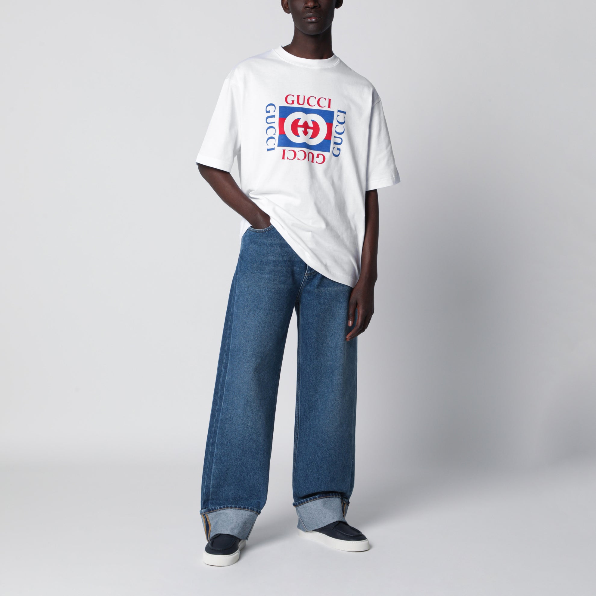 T-shirt bianca con stampa logo