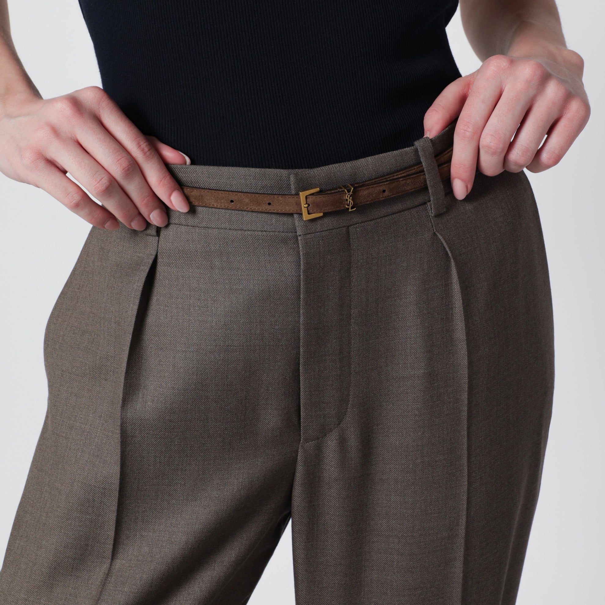 Cassandre extra-thin suede belt in brown