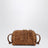 Pochette Concert tressée en cuir ambre