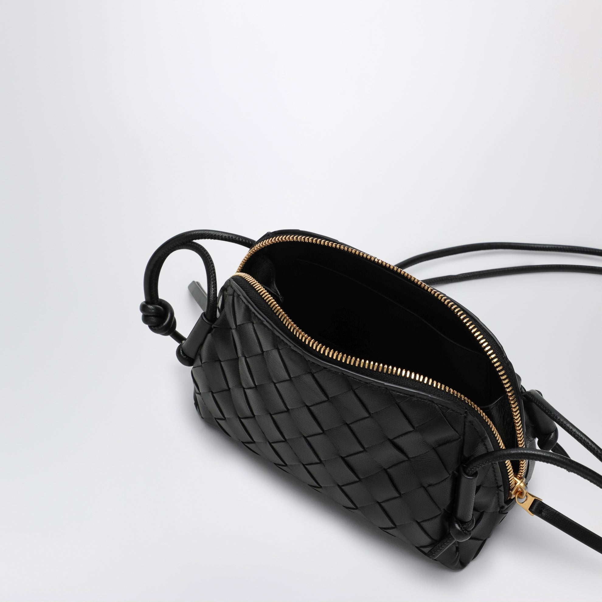 Pochette Intrecciato Concert nera