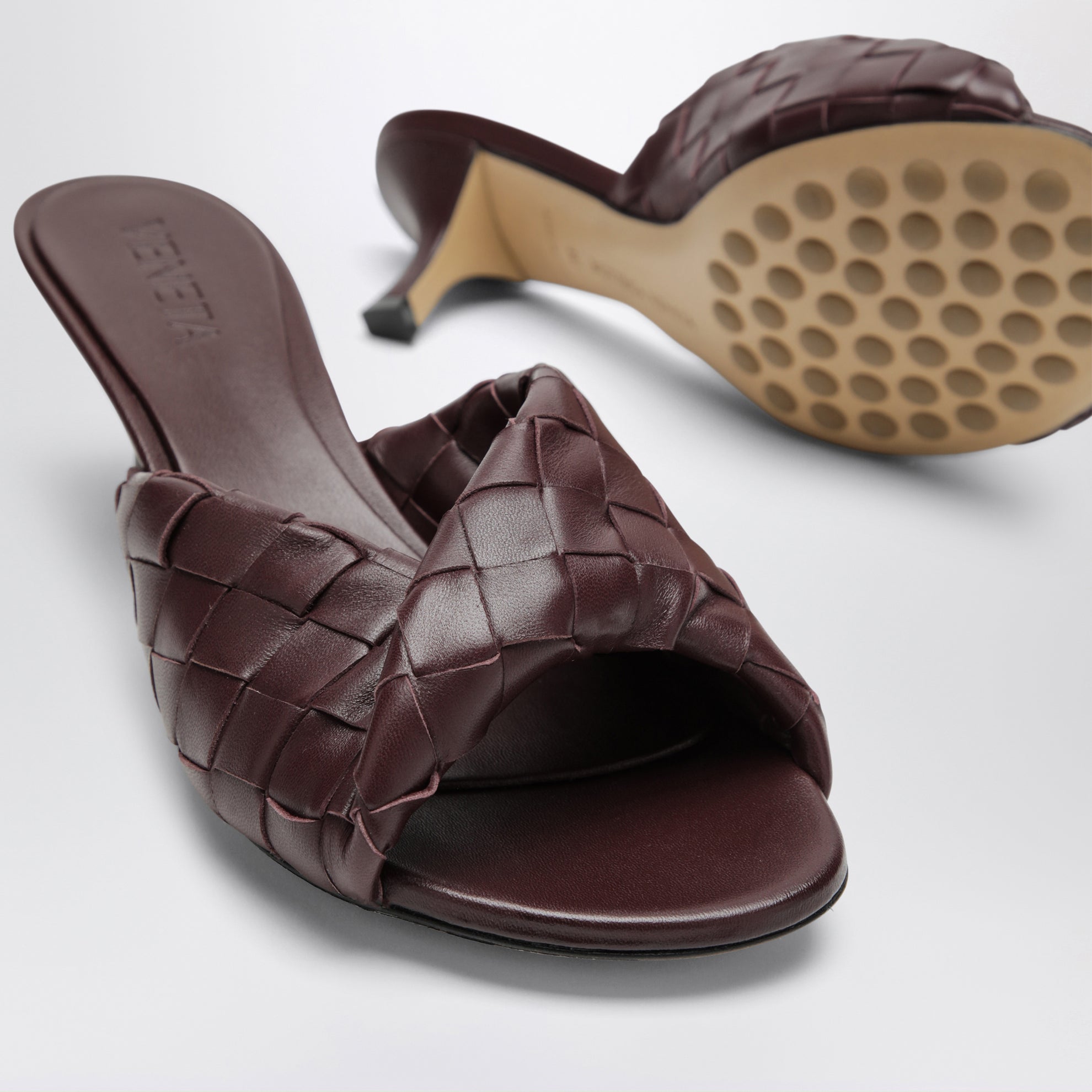 Dark mahogany Intrecciato Mule Blink sandals