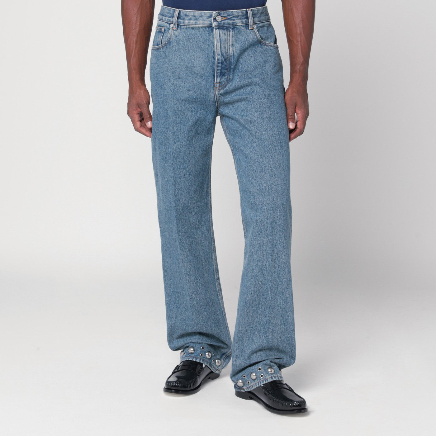 Medium blue jeans with cabochons