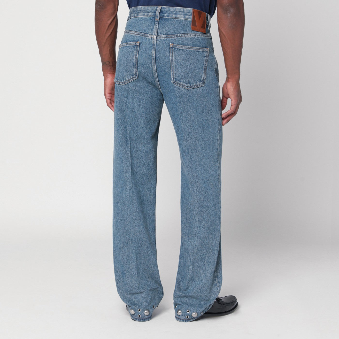 Medium blue jeans with cabochons