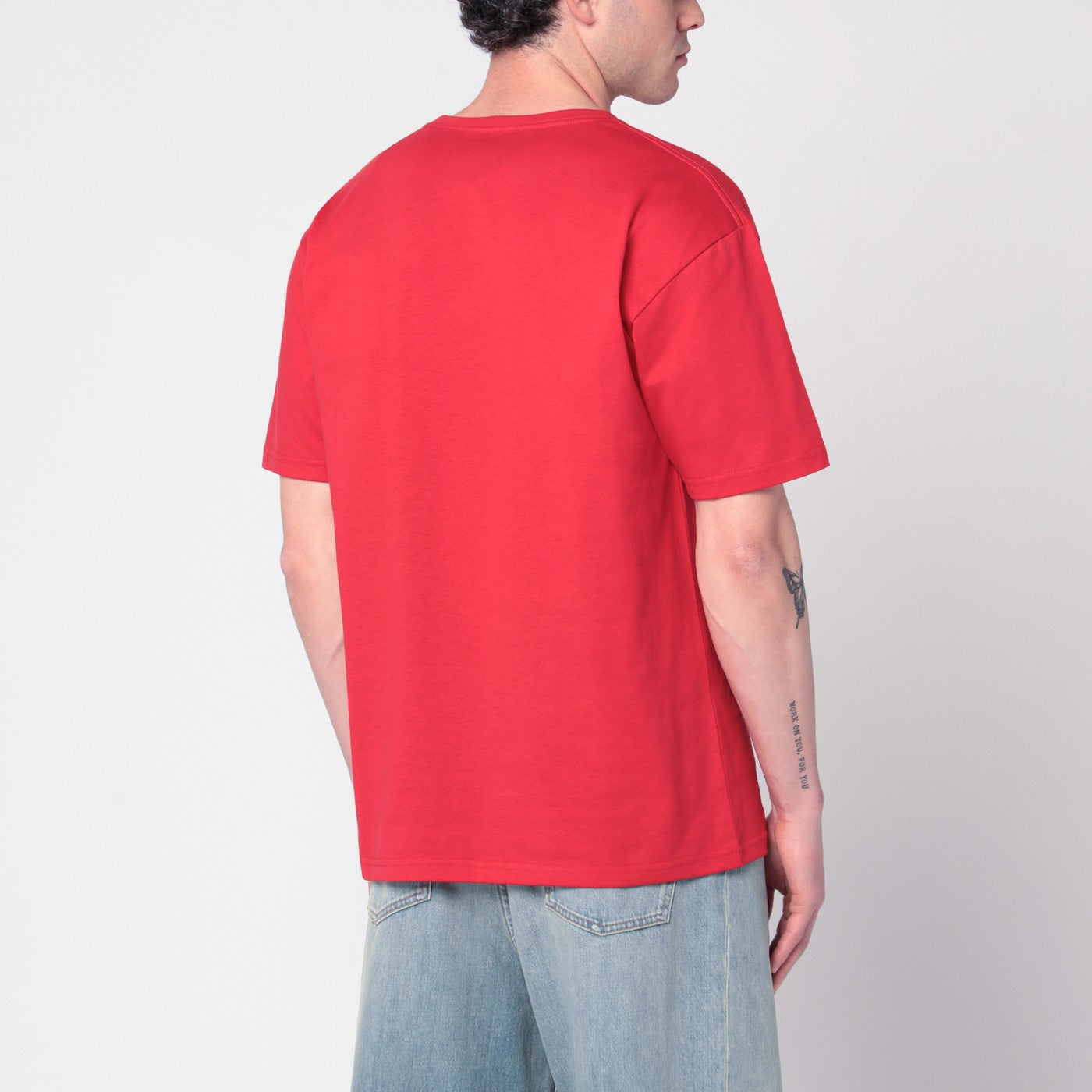 Red T-shirt with Le Chat de la Maison print