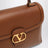 Large shoulder bag 9TO5 tobacco