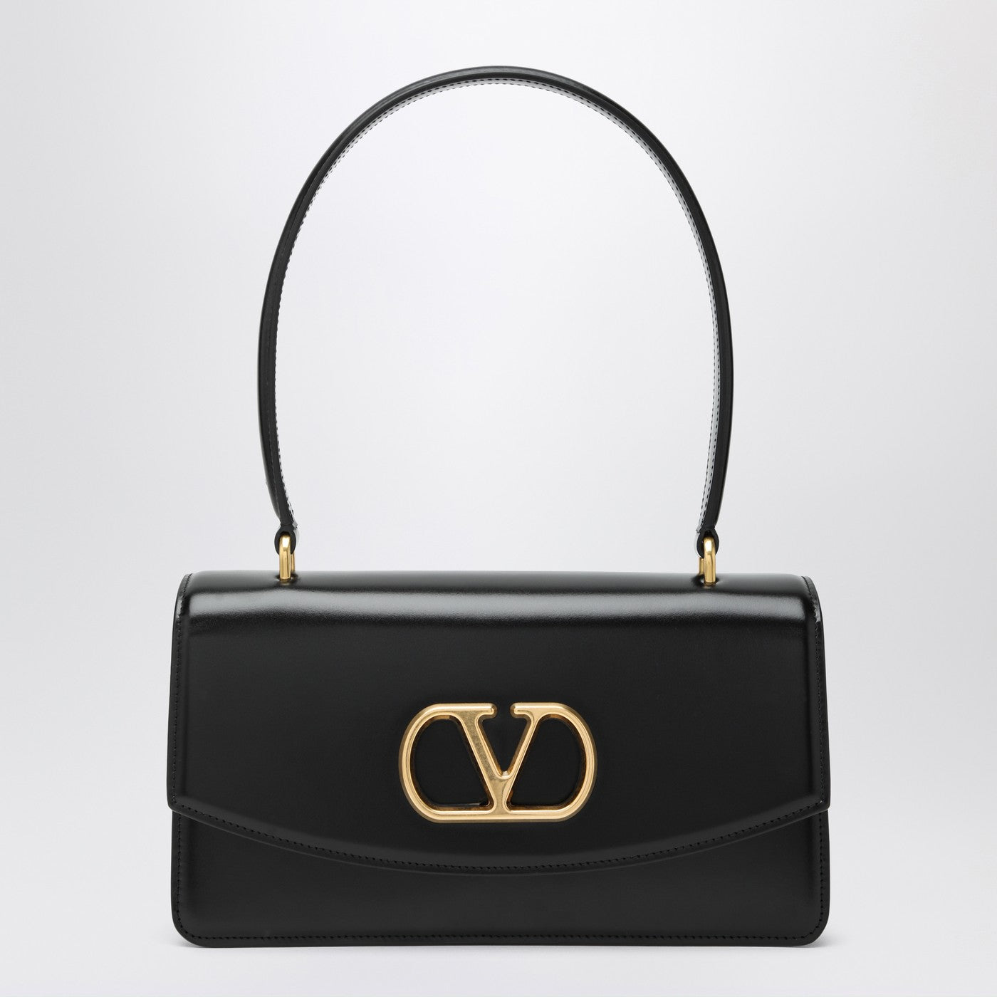 Vain Tasche in schwarzem Lackkalbsleder
