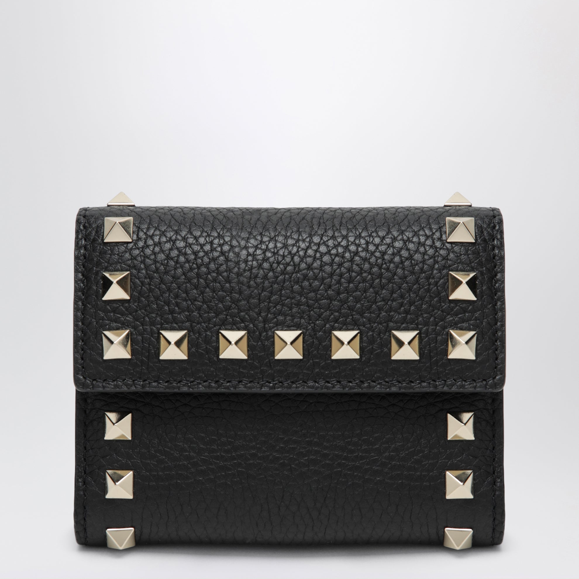 Portafoglio Trifold Rockstud in vitello granato nero