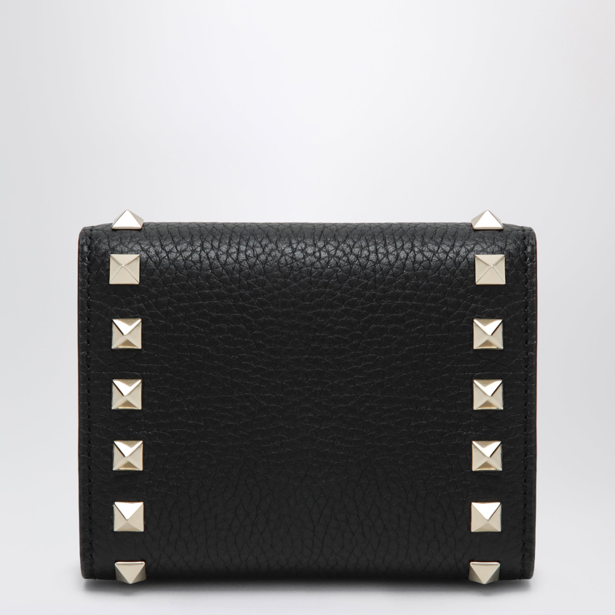 Portafoglio Trifold Rockstud in vitello granato nero