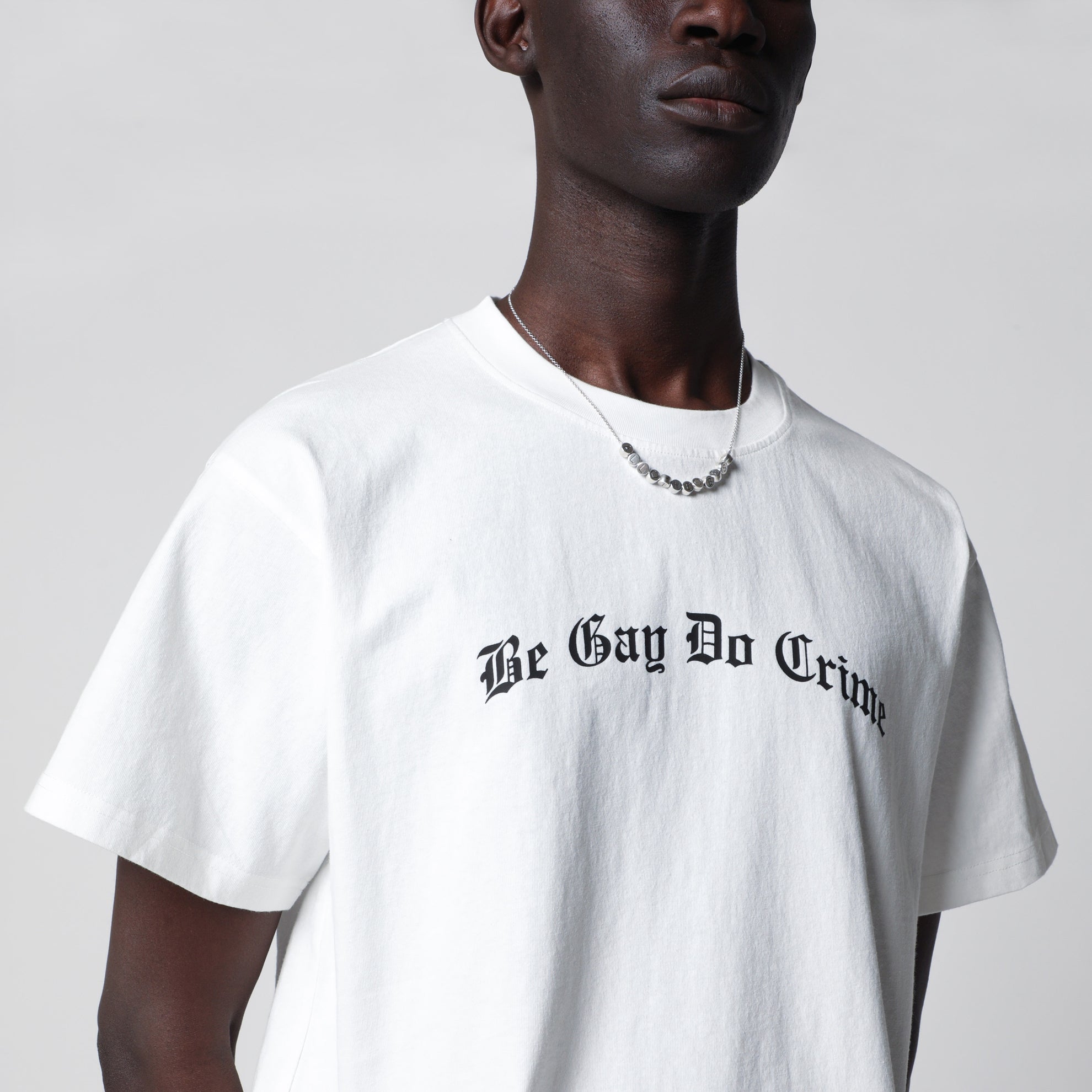 T-shirt blanc Be Gay Do Crime