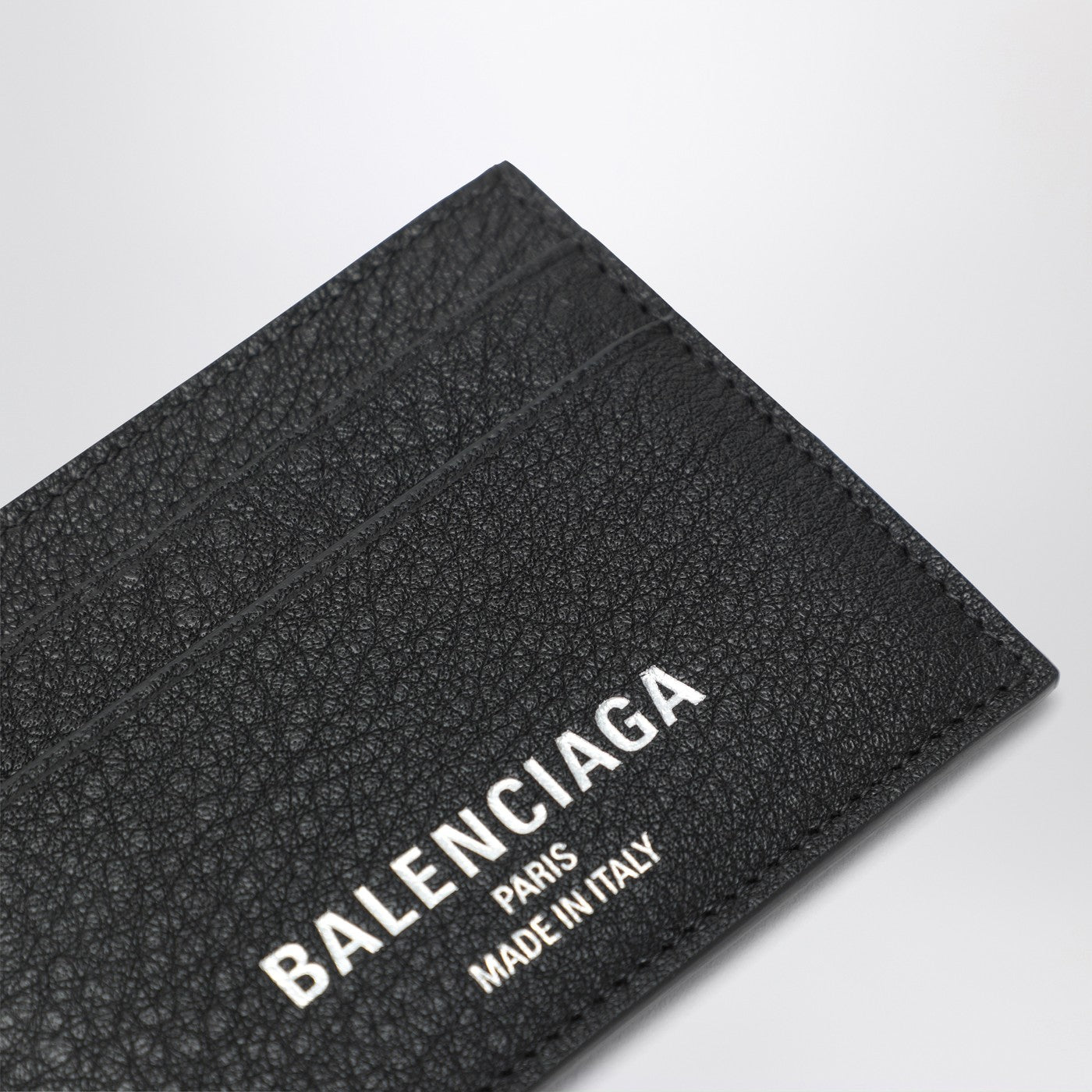 Black Credit cardholder in hammered leather