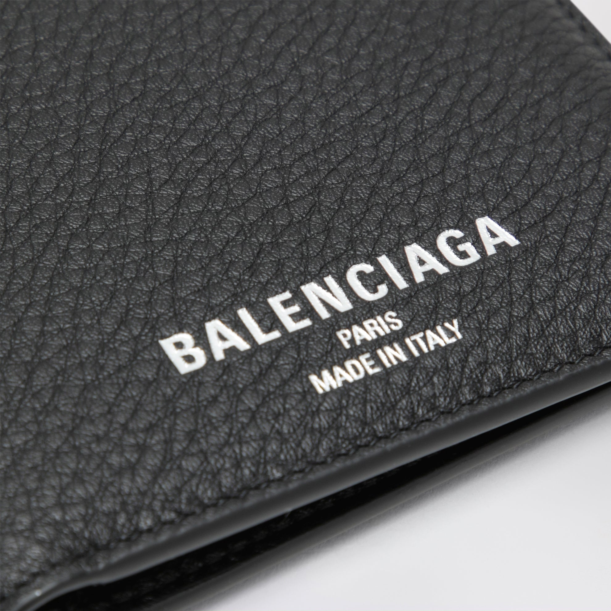Black grained leather card holder with logo