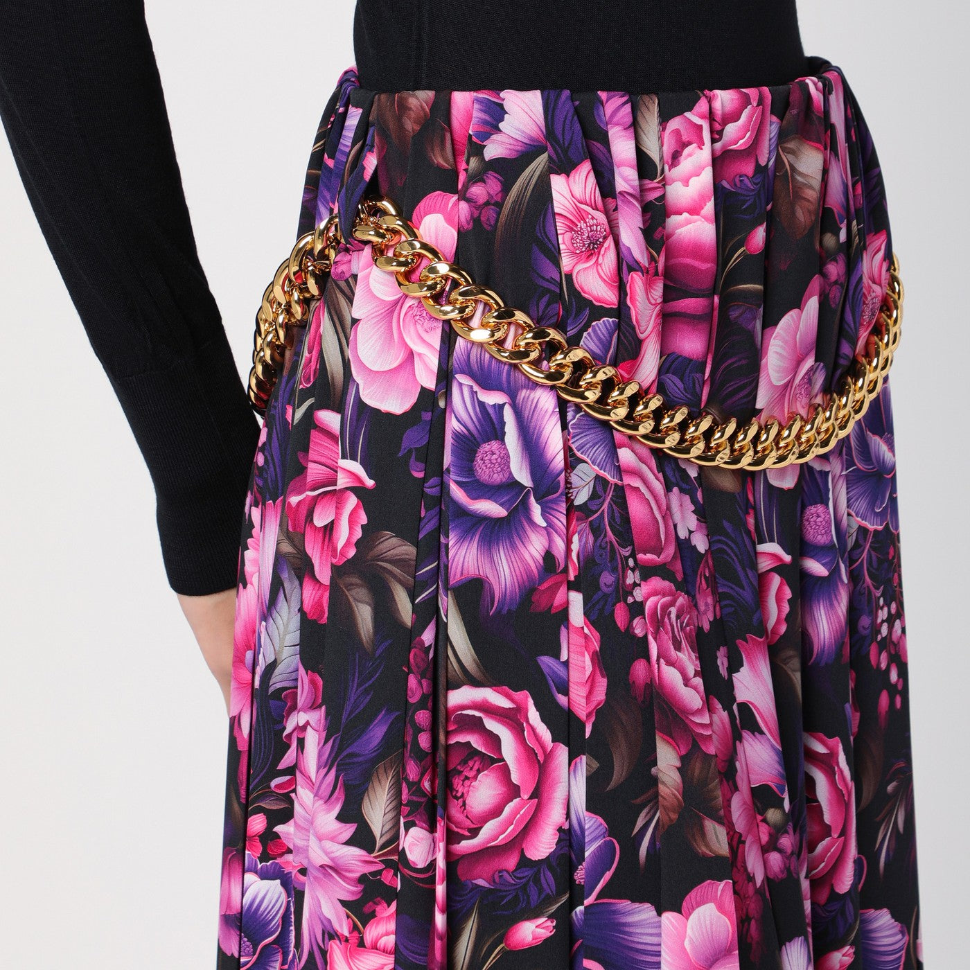 Long pleated floral skirt