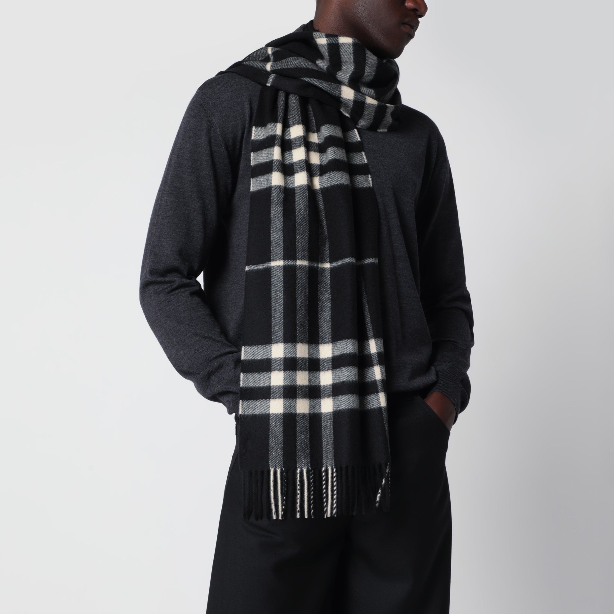 Sciarpa Check in cashmere nera