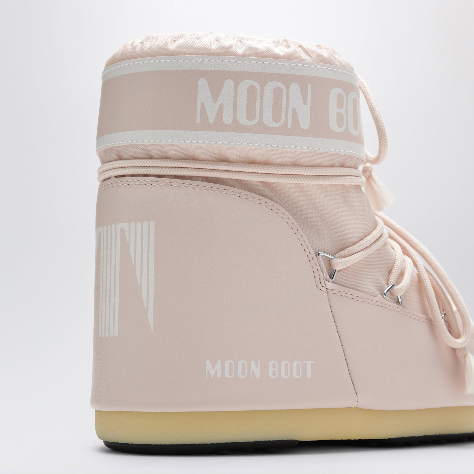 Icon Low boot in pink nylon