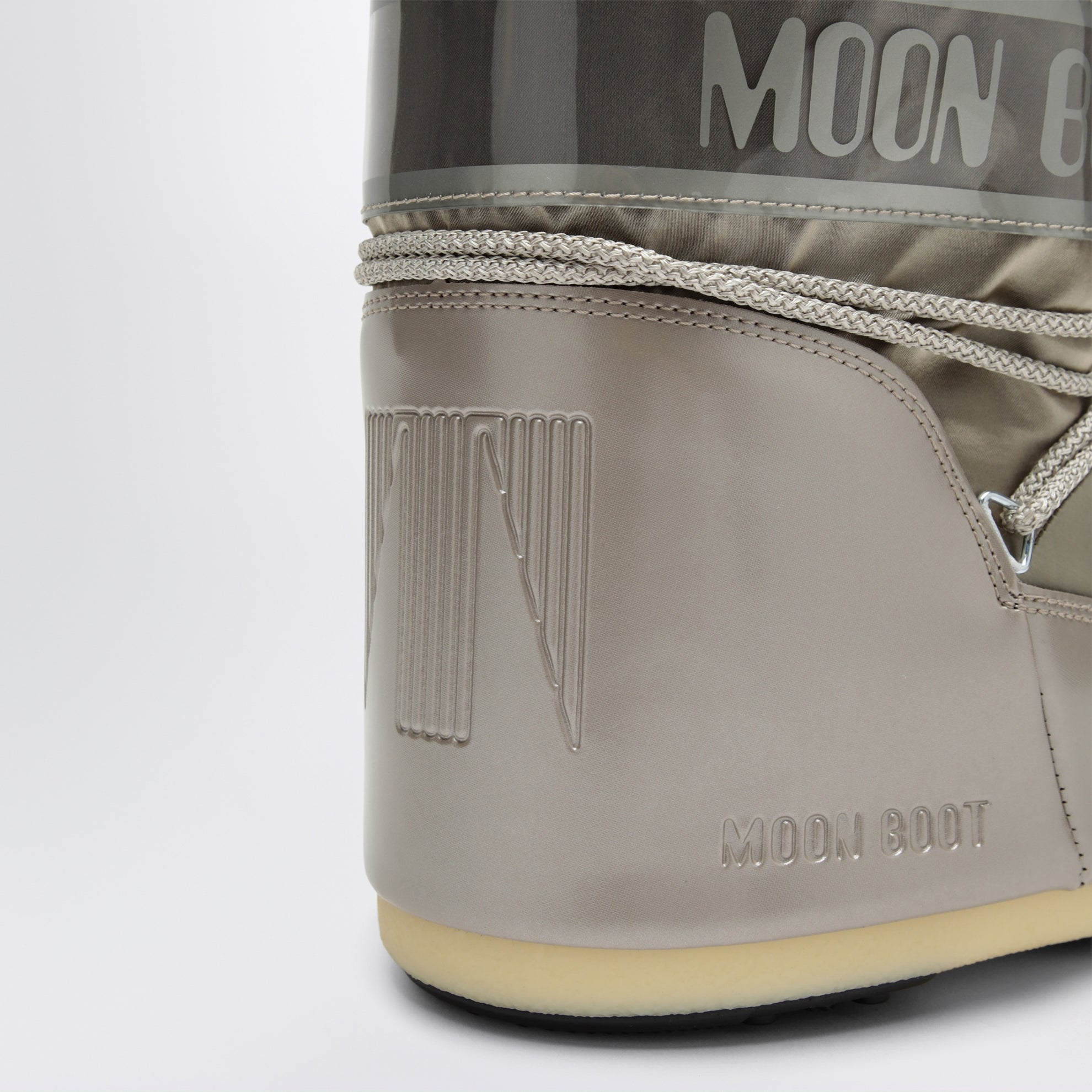 Icon Low Glance boots in Platinum
