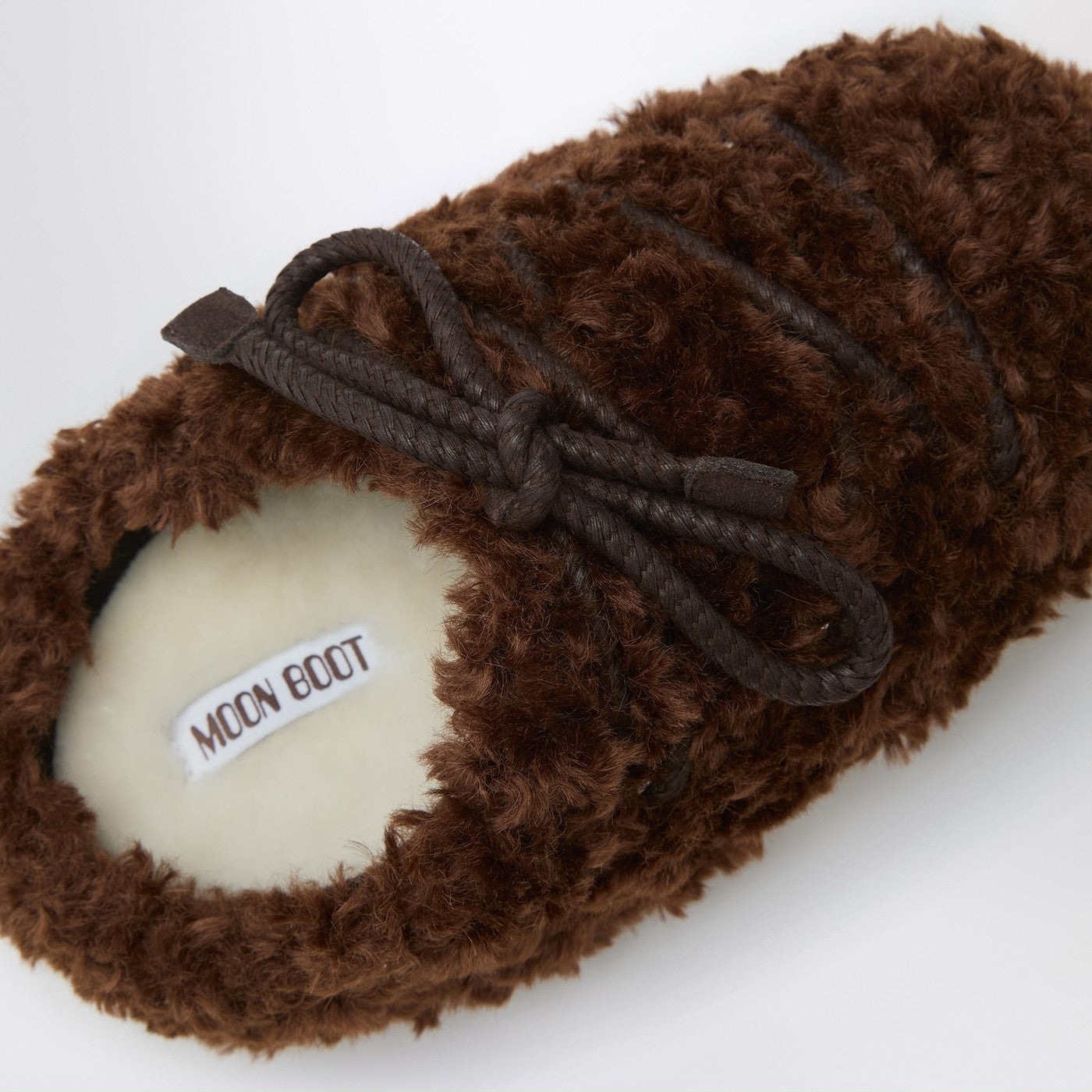 Mules in shearling curly marrone scuro