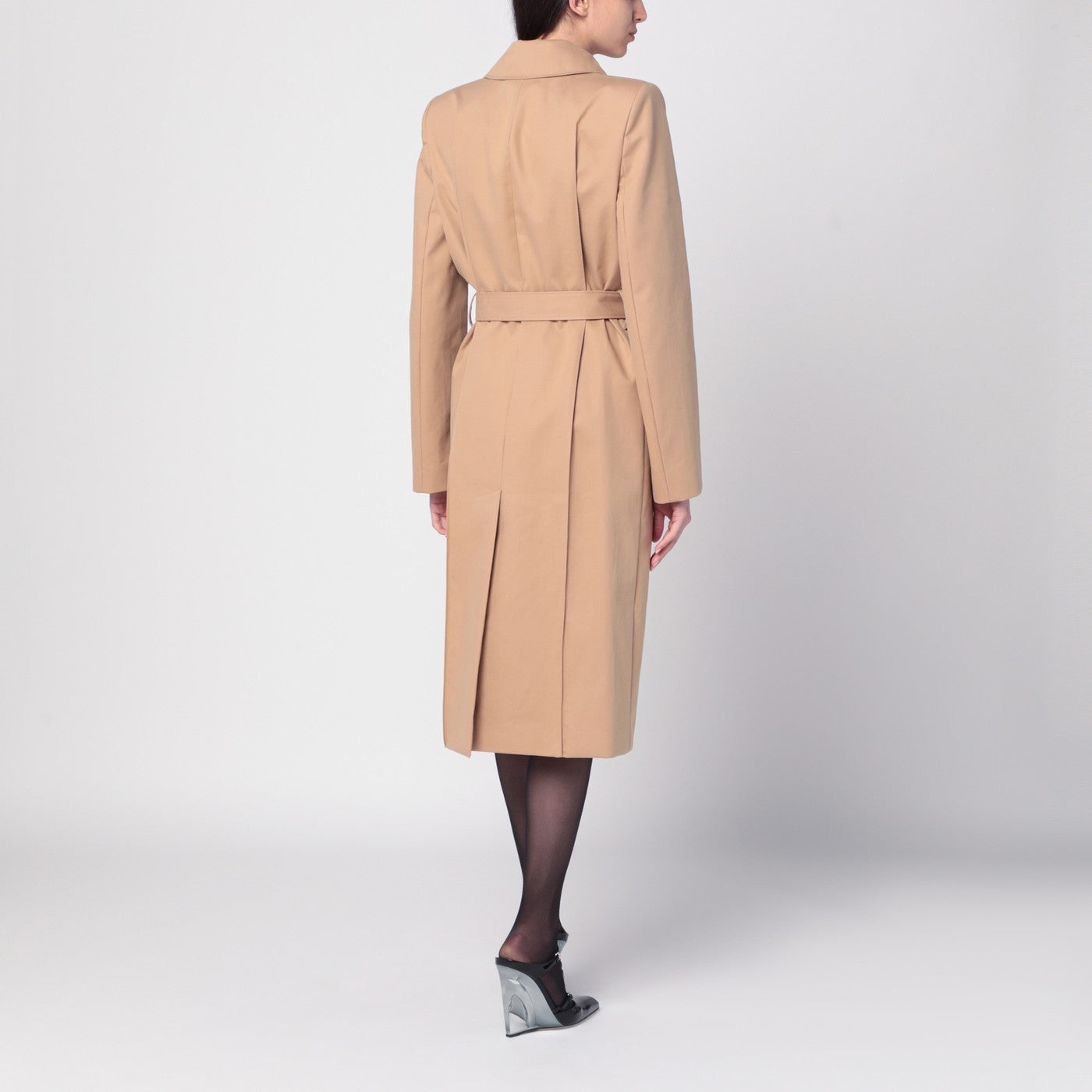 Trench-coat beige avec ceinture