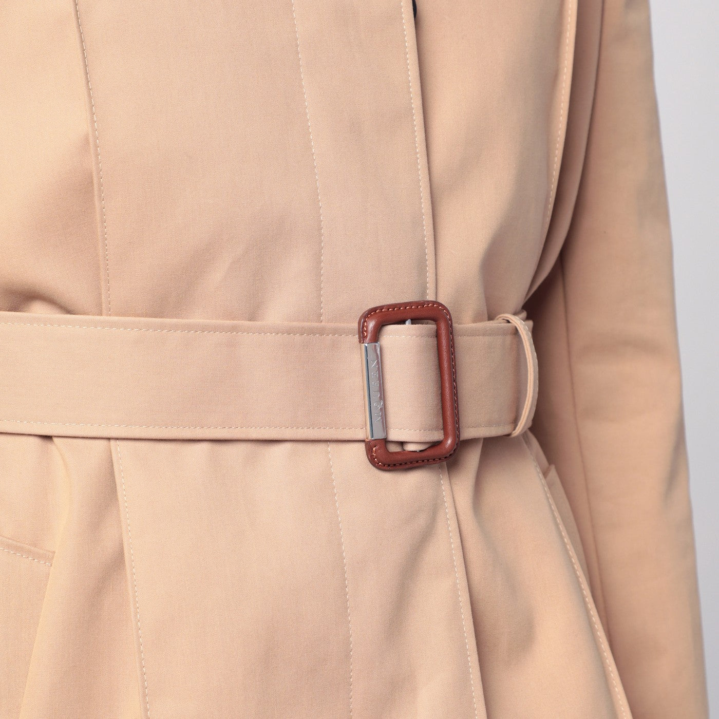 Trench-coat beige avec ceinture