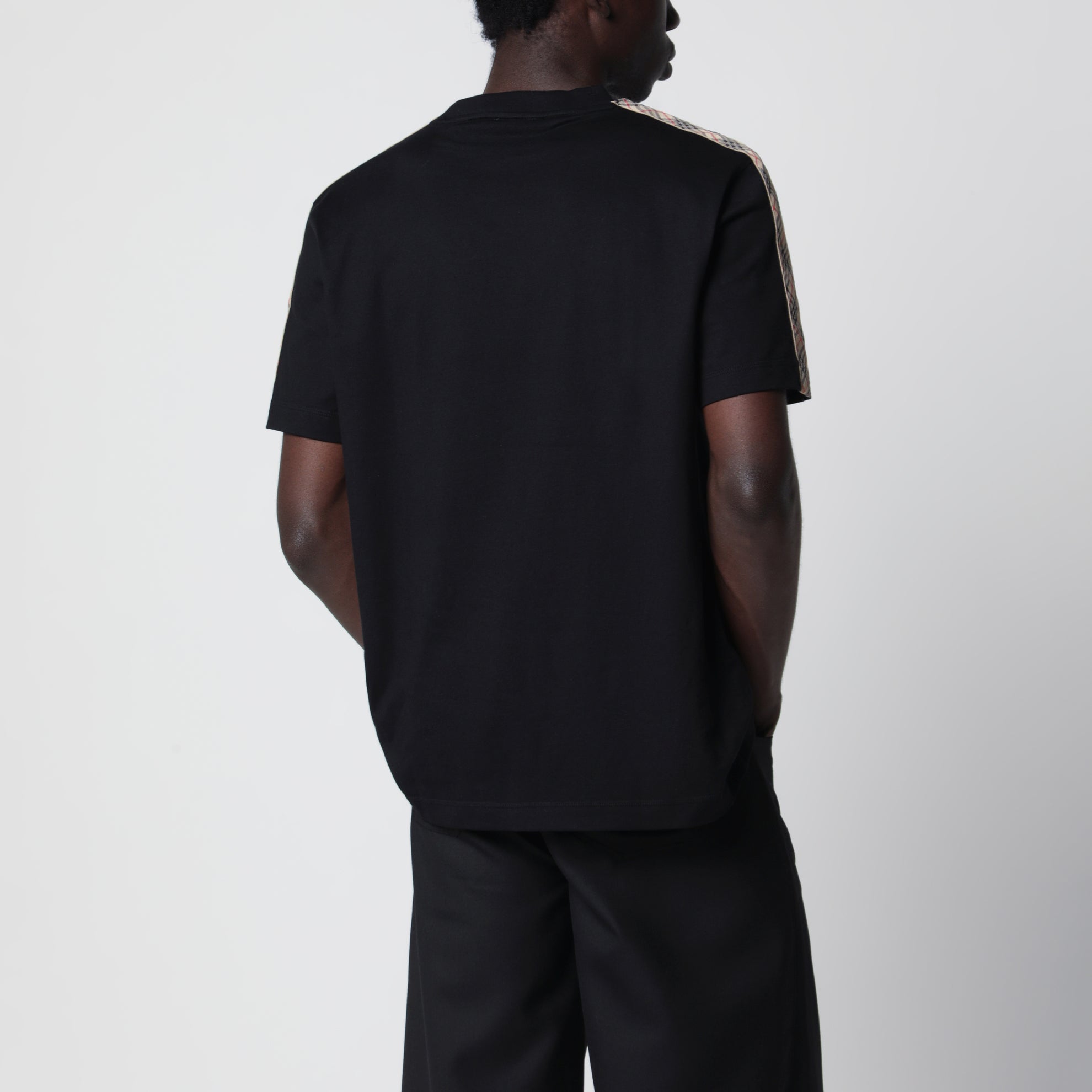 T-shirt nera con dettaglio motivo Check