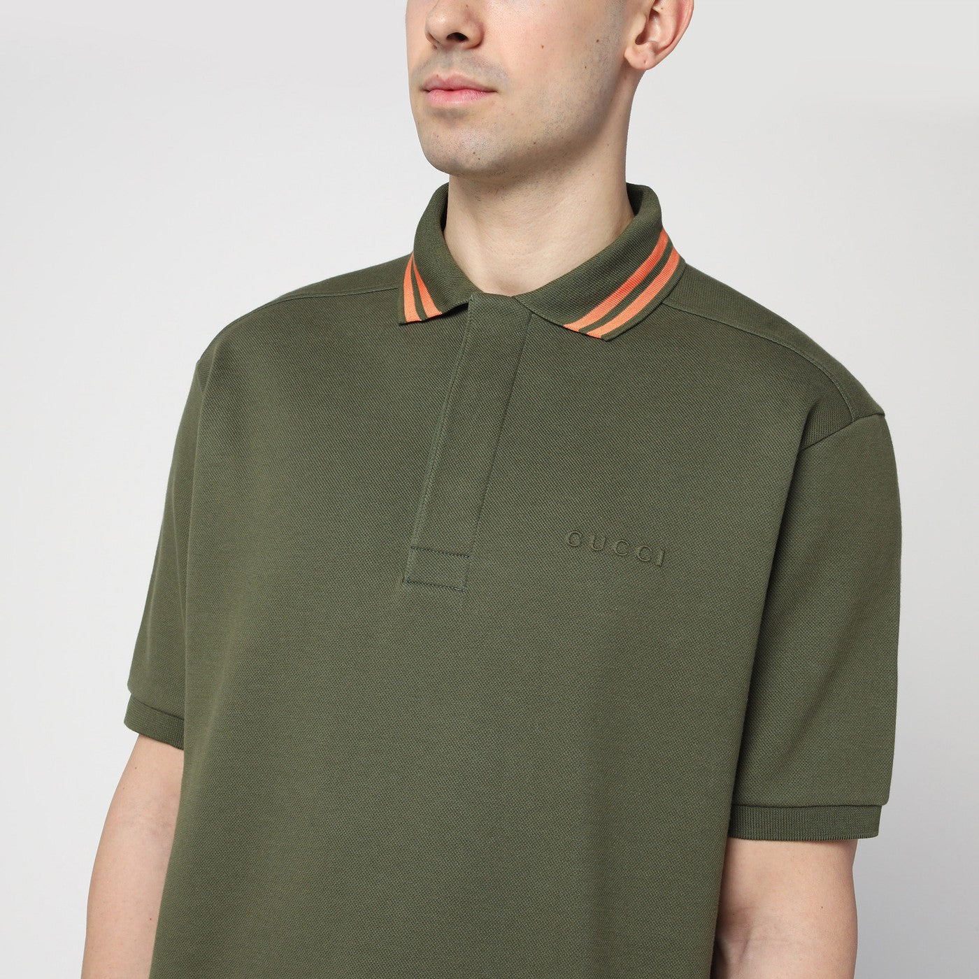 Polo verde muschio in misto cotone