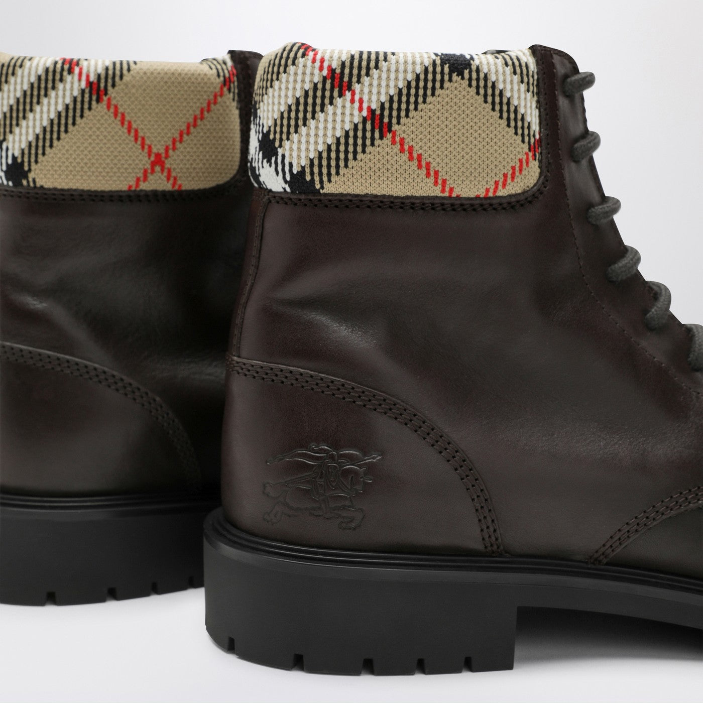Burberry Brown leather amphibian rogue | TheDoubleF