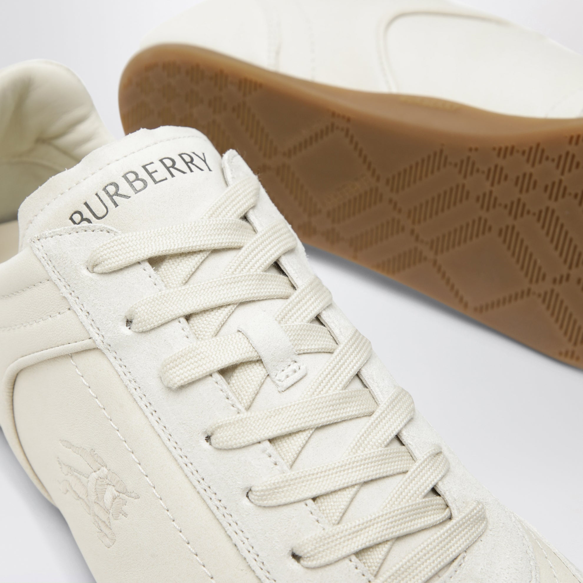 Sneaker Knight Runner beige in pelle