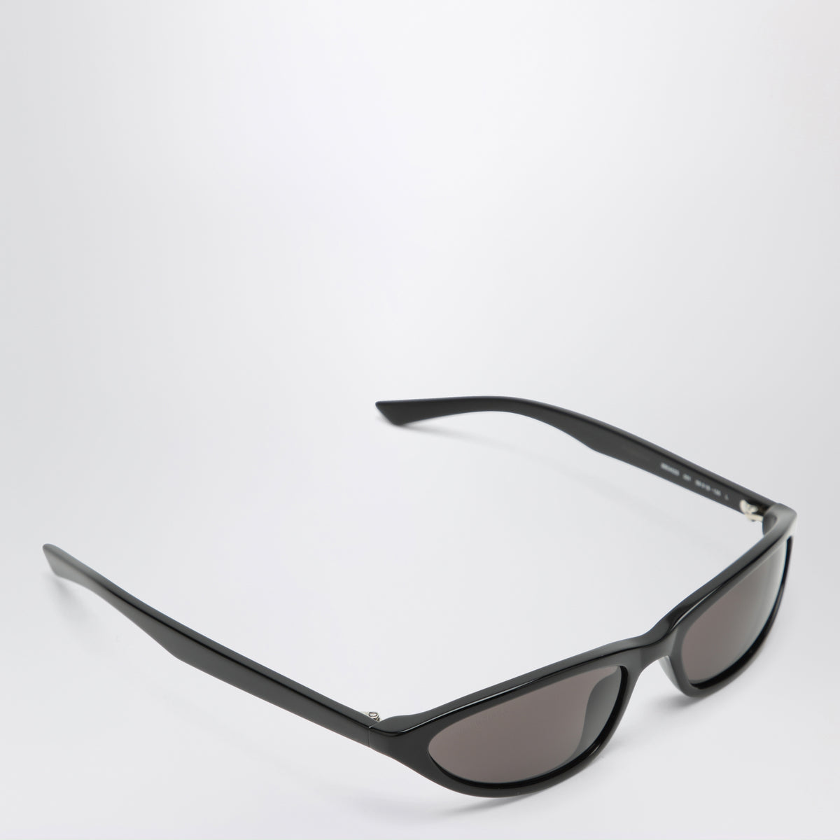 Neo Oval 2.0 black acetate sunglasses