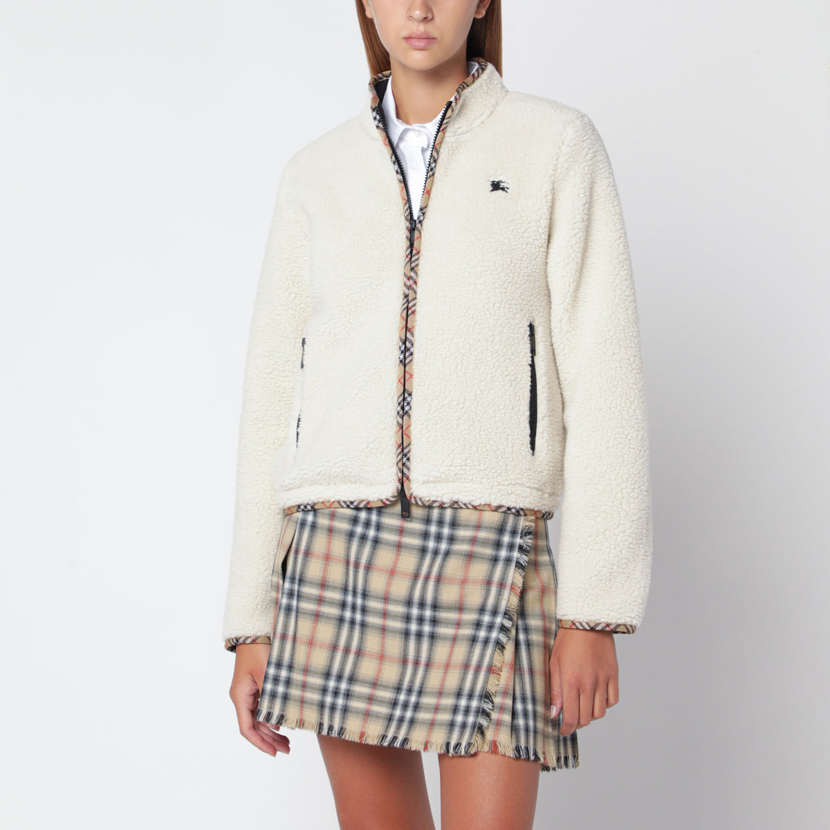 Kurze weiße Jacke aus Woll-Kaschmir-Mischung