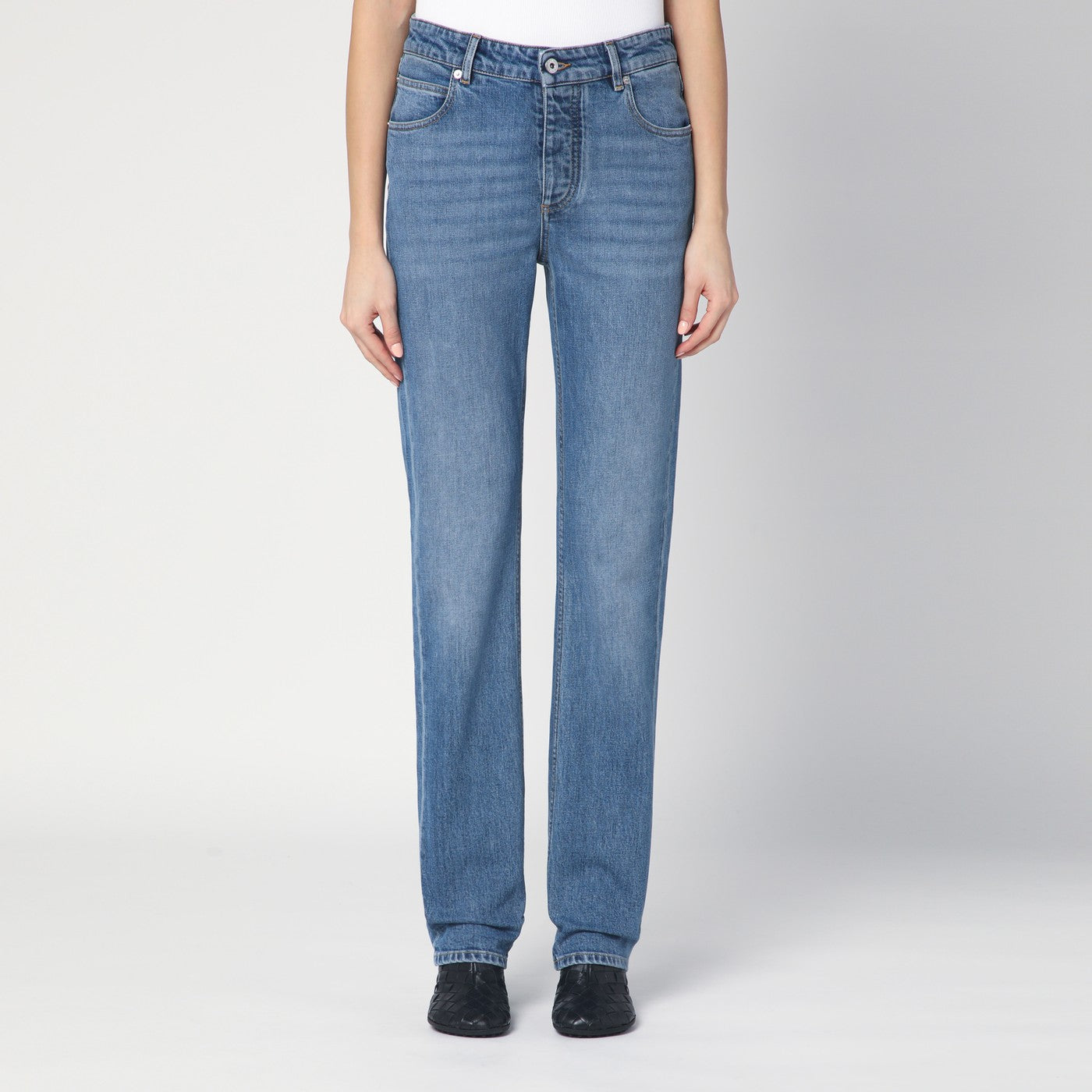 Blue jeans with Intrecciato patch