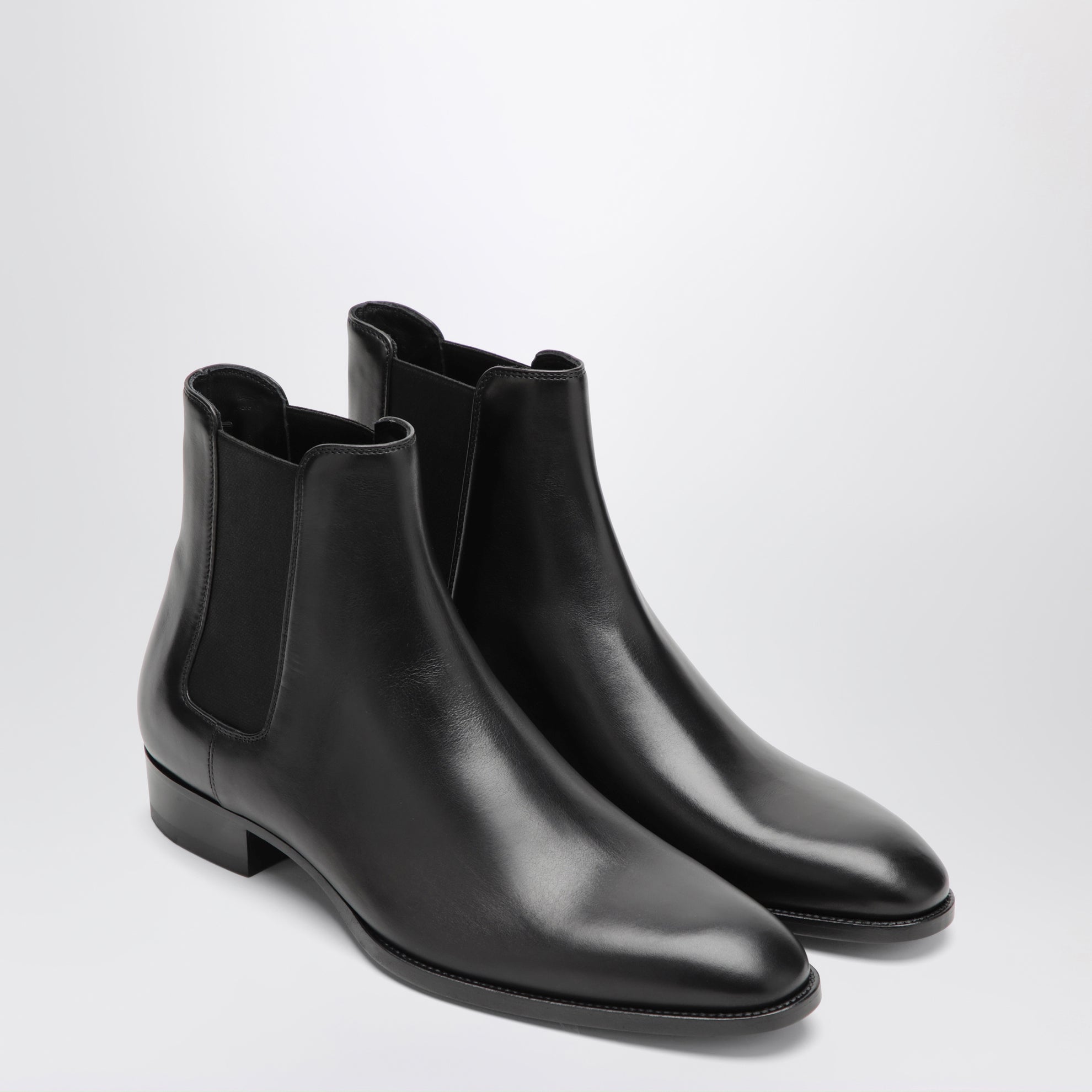 Bottines Chelsea Wyatt noires en cuir
