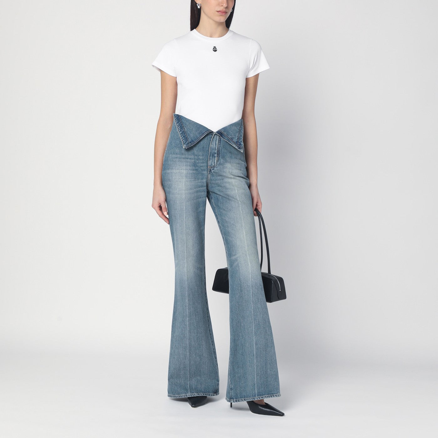 T-shirt bianca con ricamo Skull