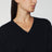 Maglione blu navy in lana con doppio scollo a V