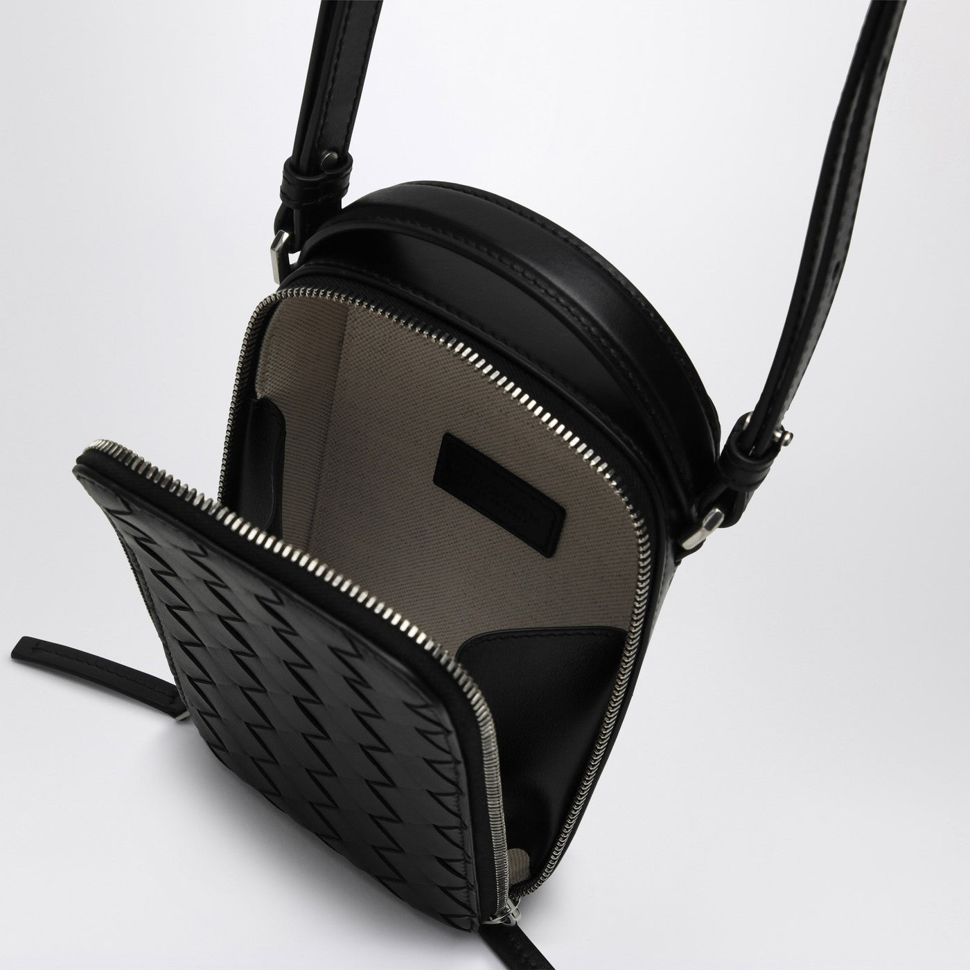 Étui pour smartphone Getaway en Intrecciato noir