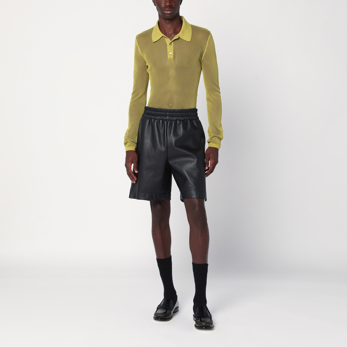 Schwarze Bermudashorts aus Leder