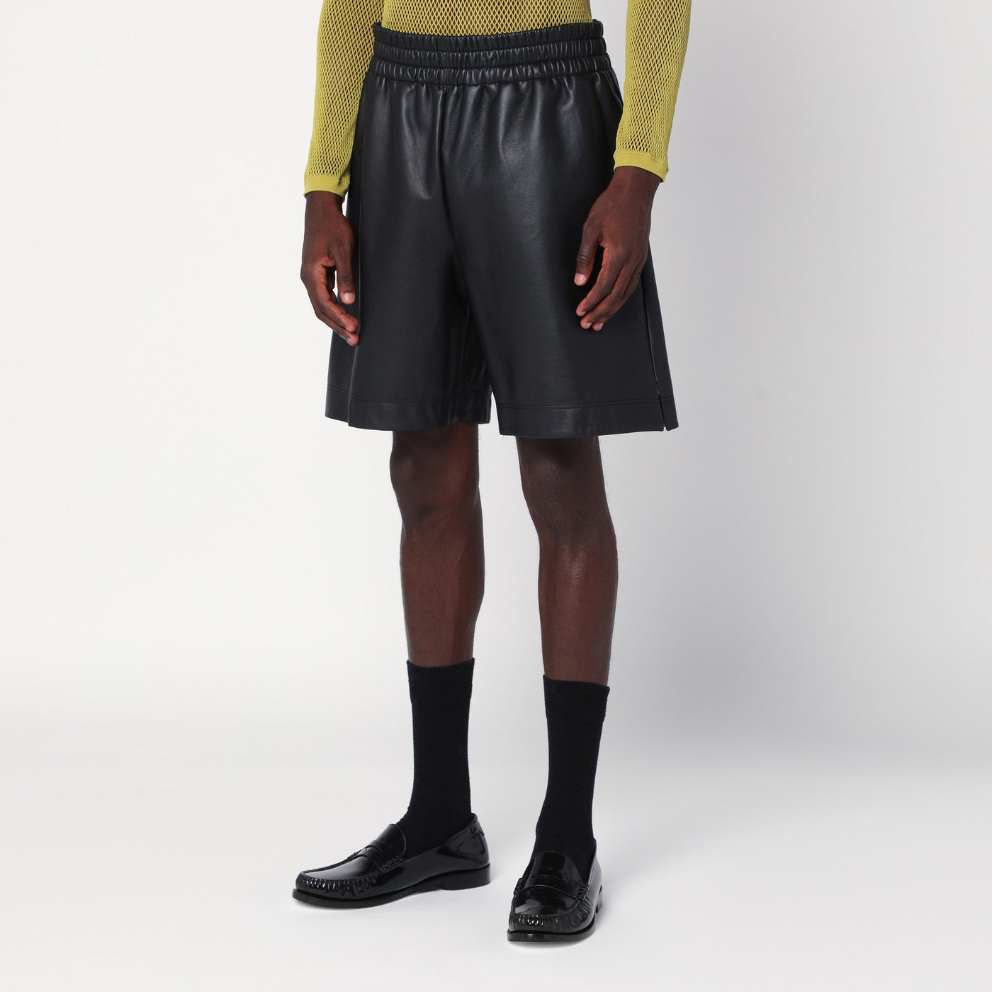 Schwarze Bermudashorts aus Leder