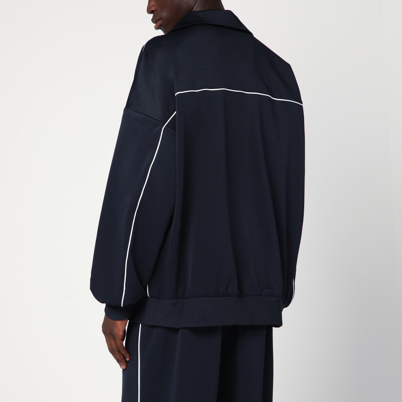 Navy blue sweatshirt in technical jersey