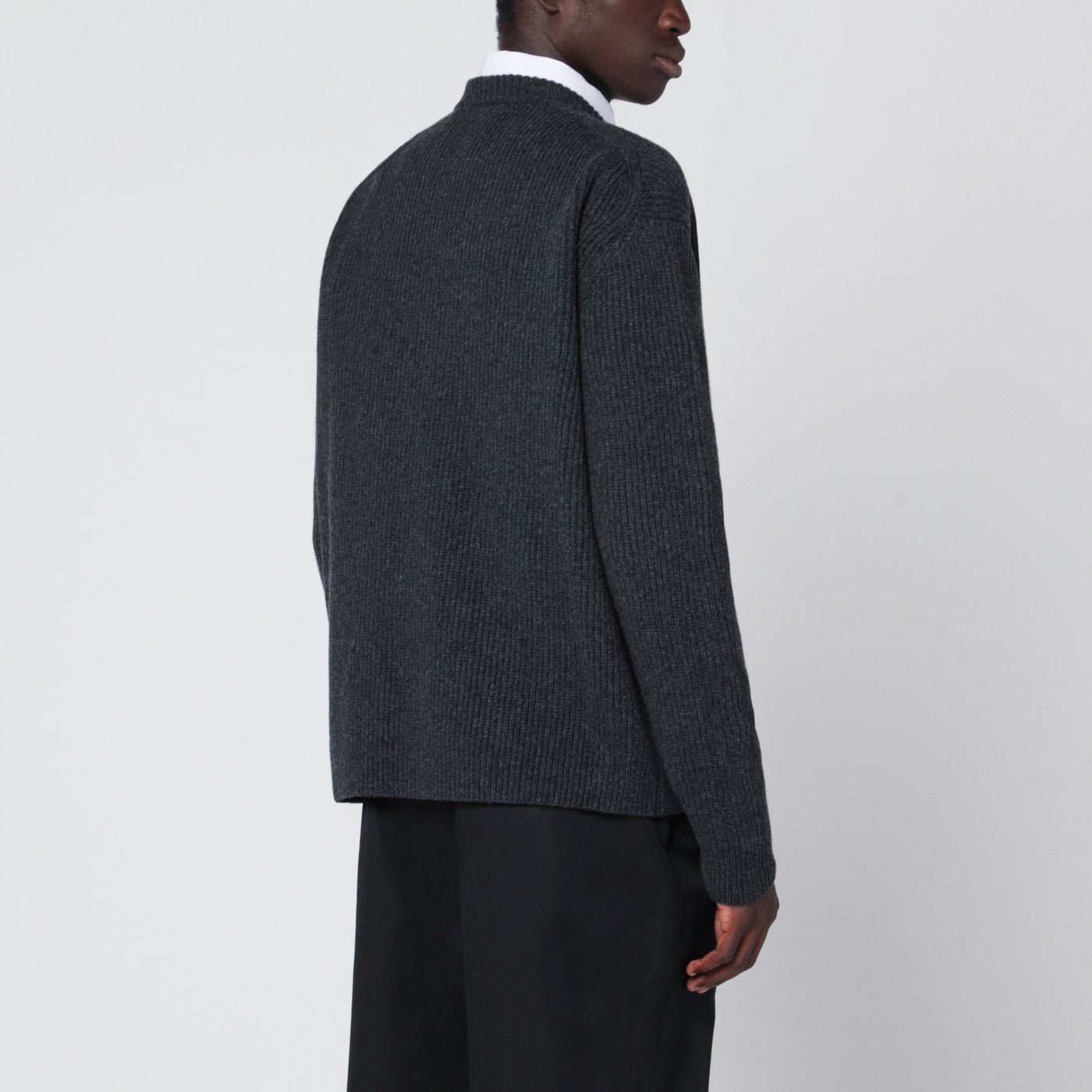 Maglione grigio in lana e cashmere