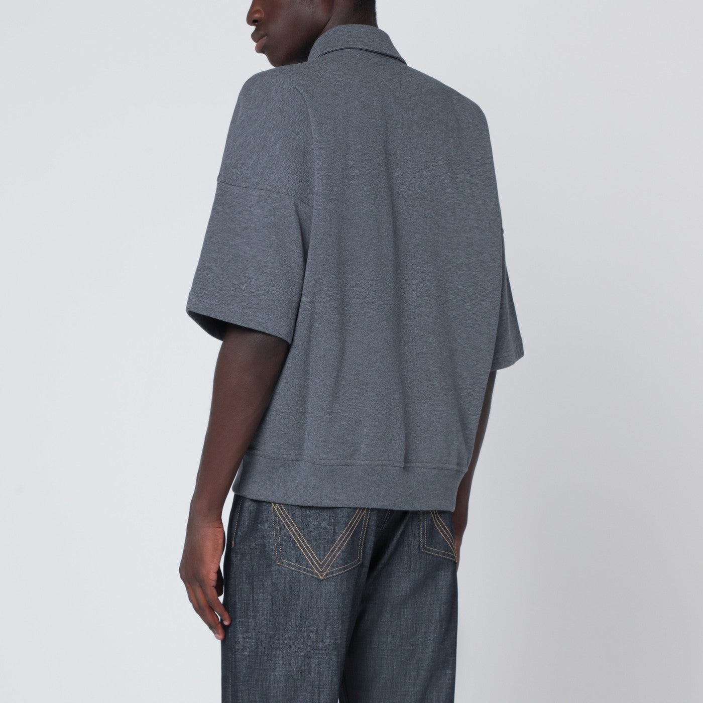 Dark grey polo shirt with Intrecciato detail