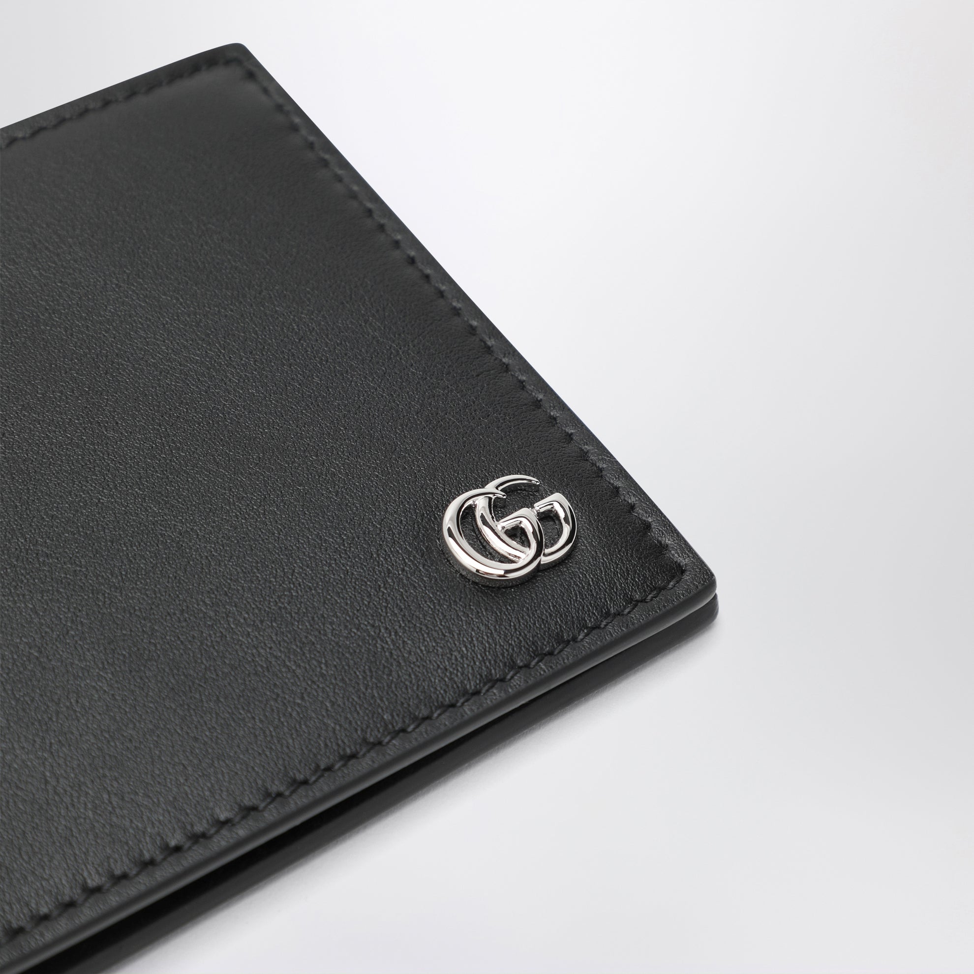 Black GG Marmont Bi-Fold Wallet