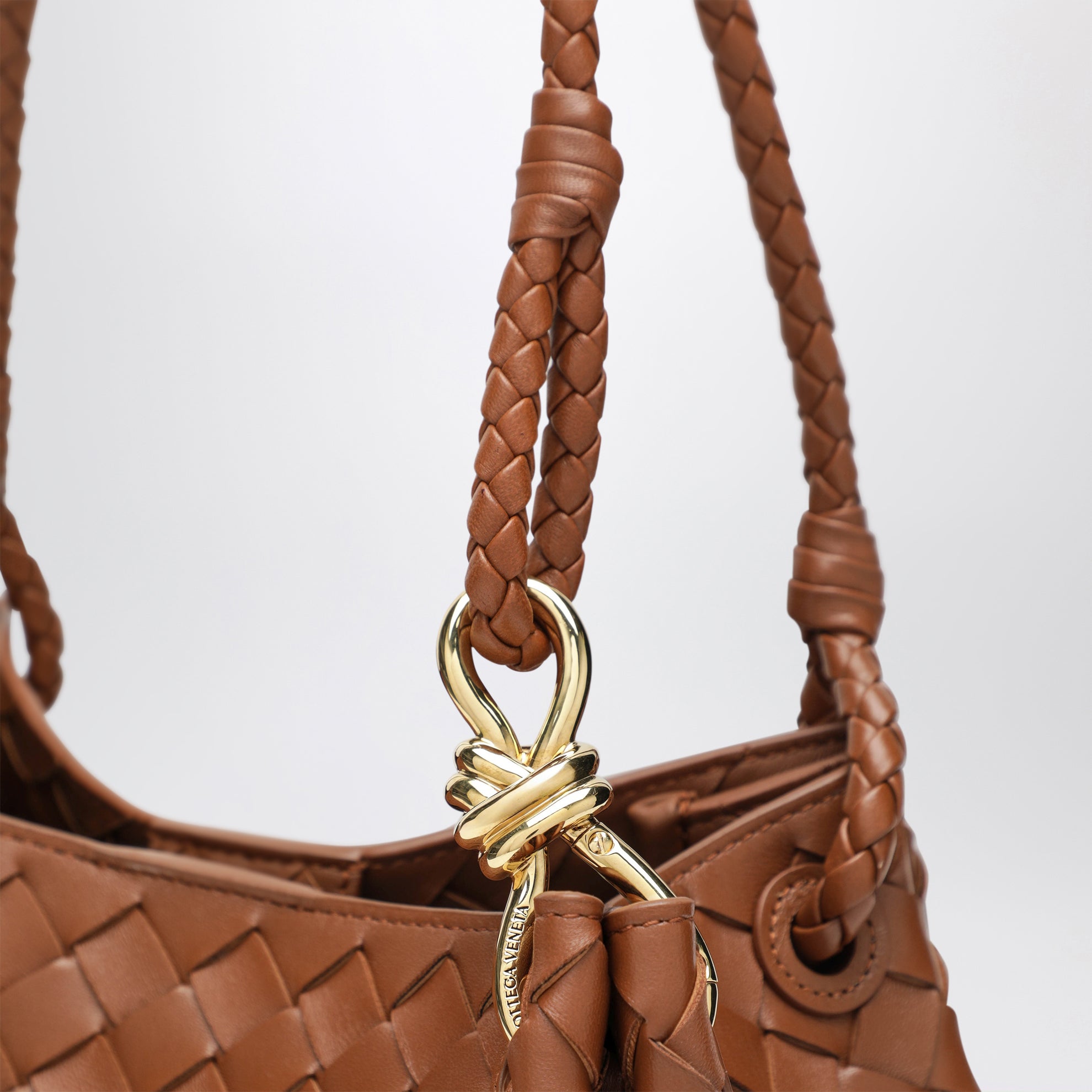 Borsa Parachute media Tannin