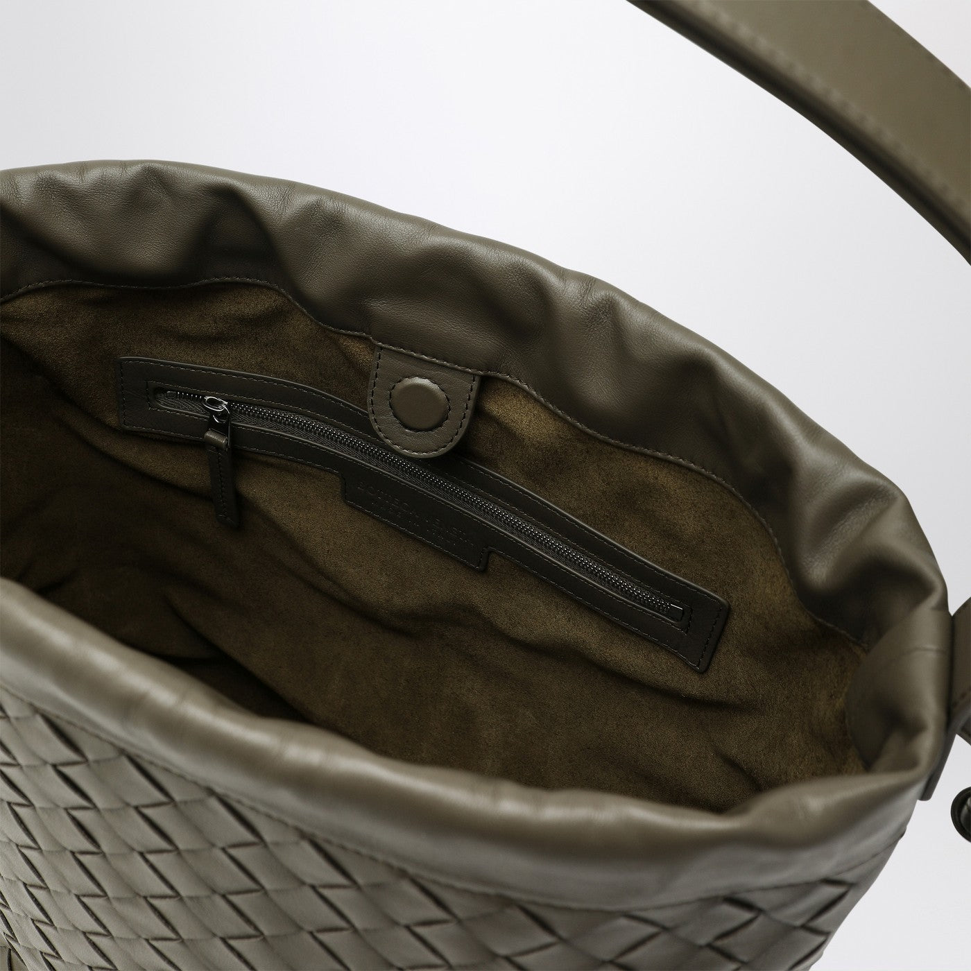 Sac seau en coleur Cypress en Intrecciato