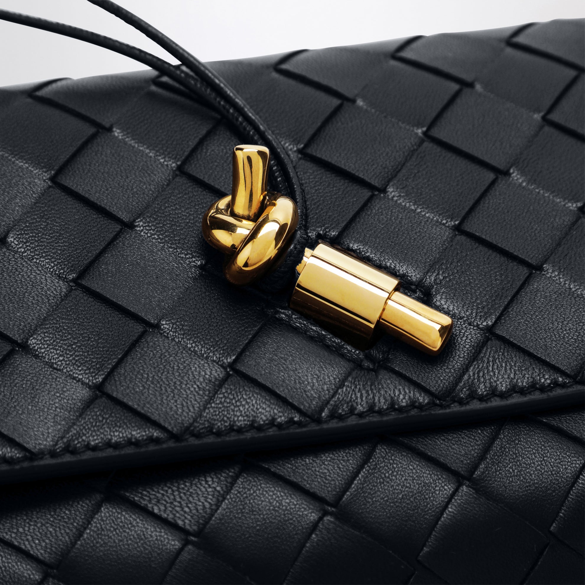 Black Andiamo pouch