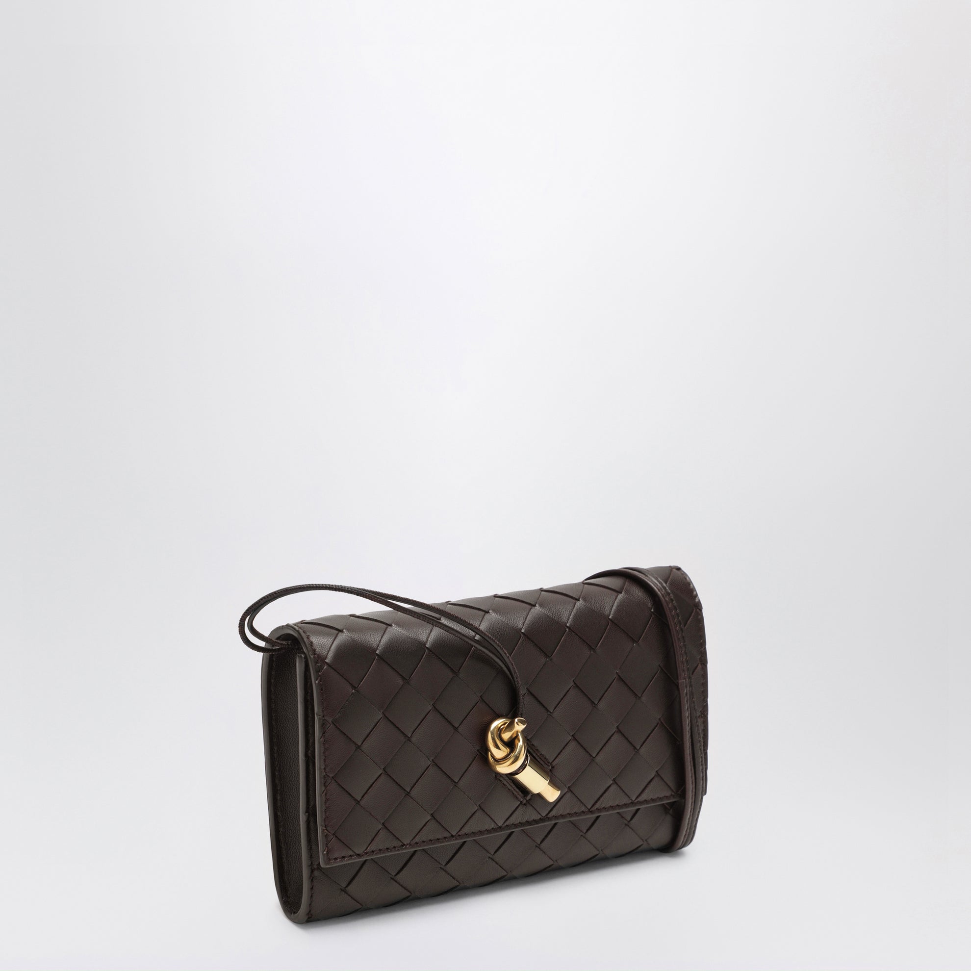 Andiamo clutch in Fondant colour