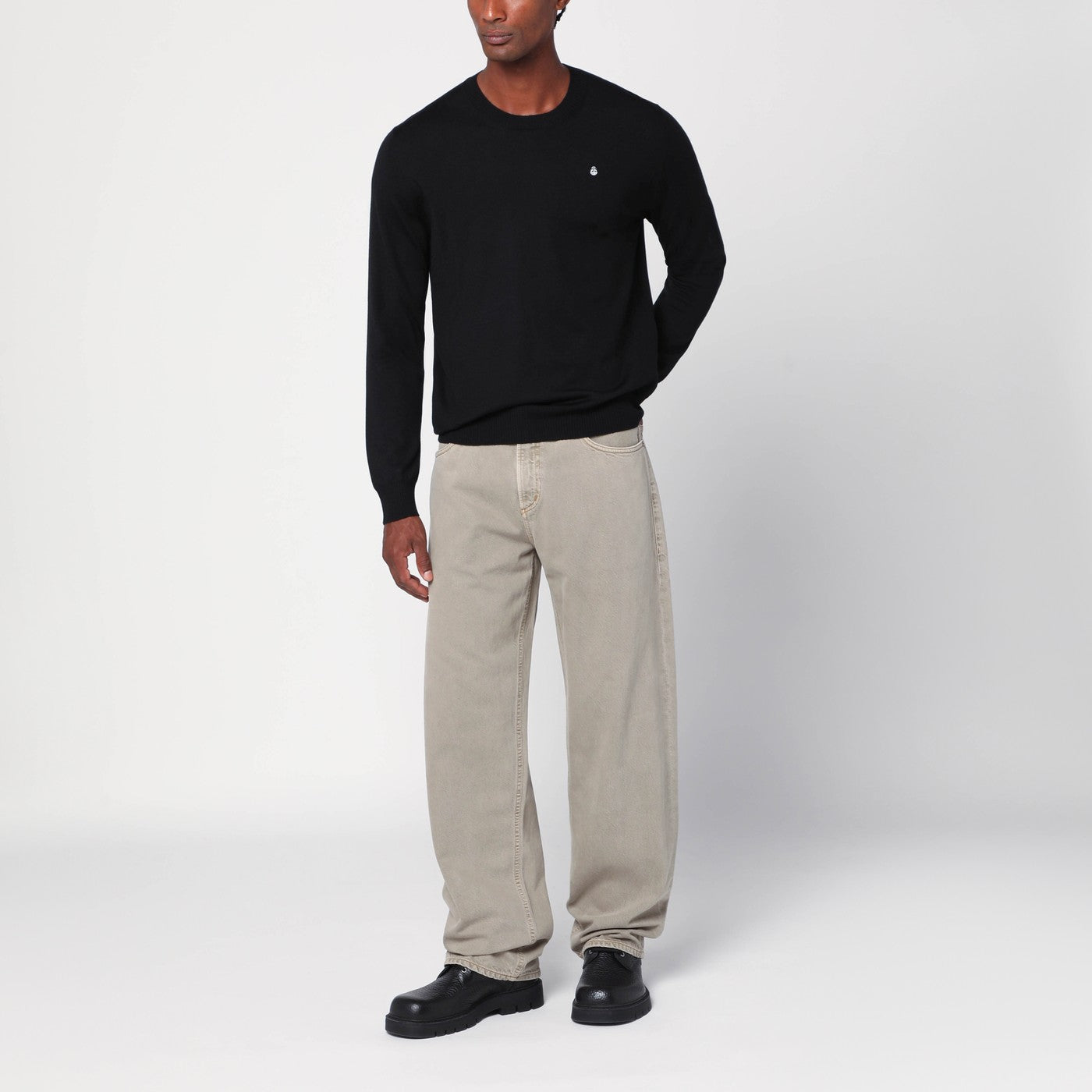 Maglione nero in lana