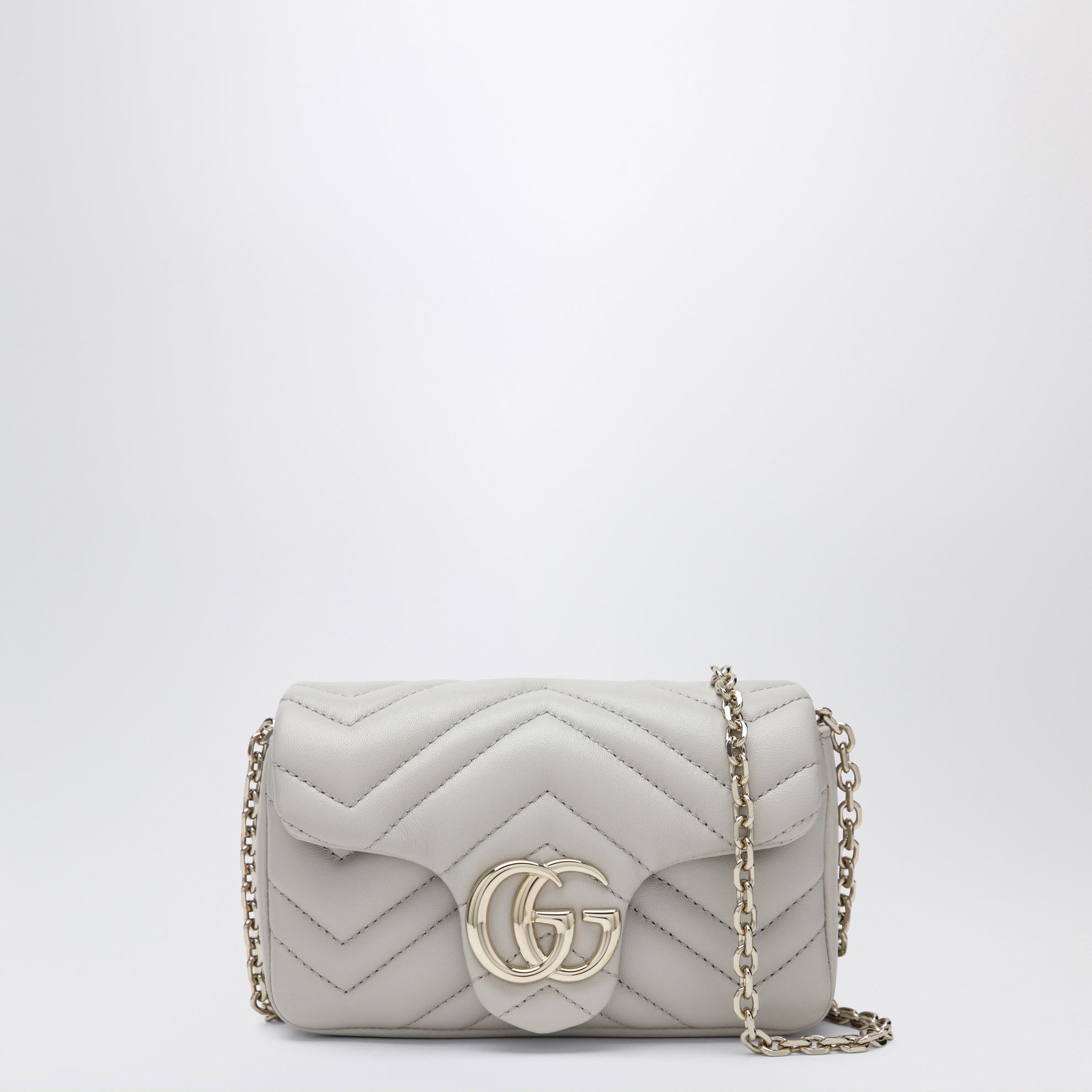 Mini sac bandoulière GG Marmont en cuir matelassé gris clair